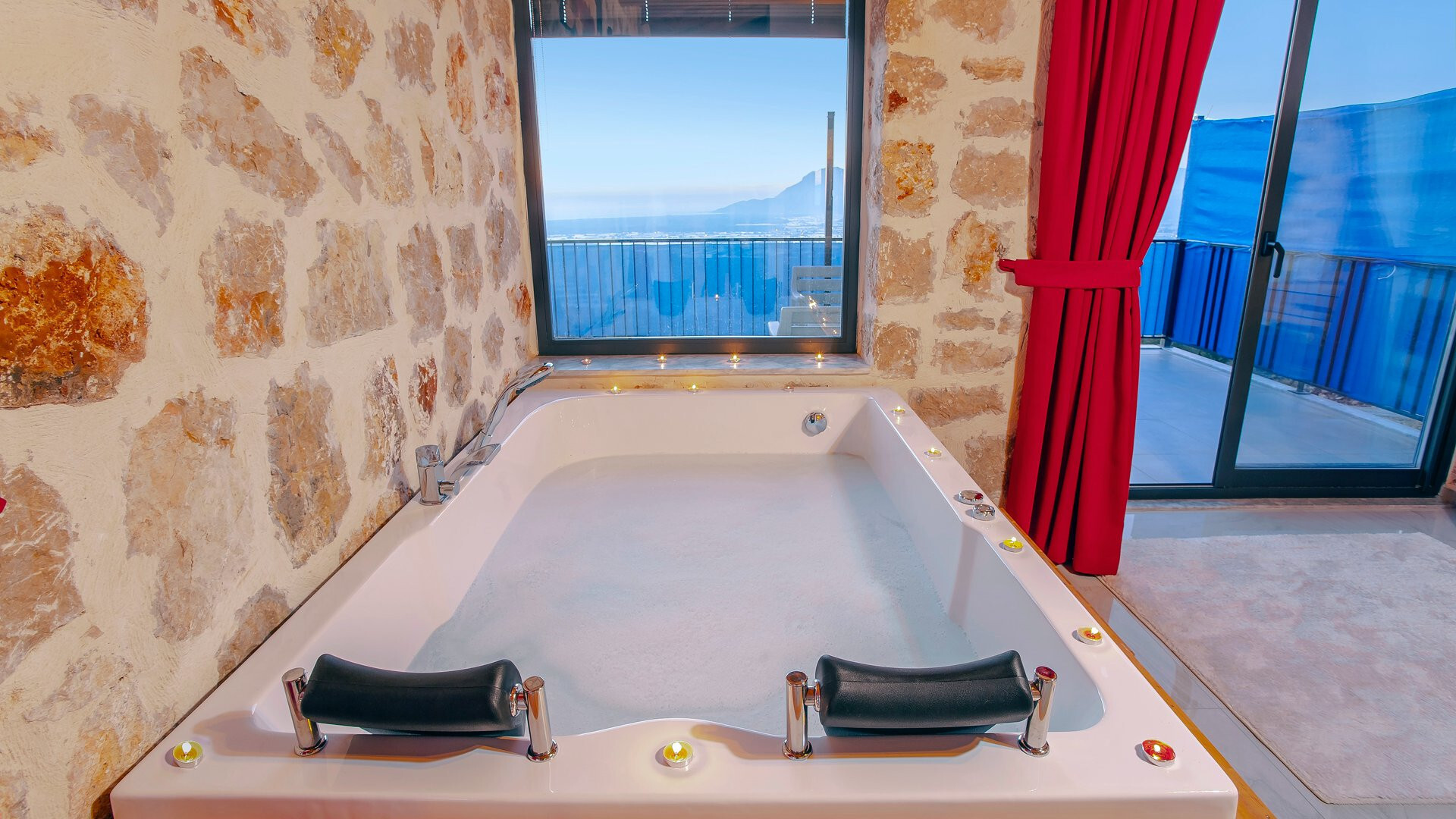 VBK15390 Villa Booking