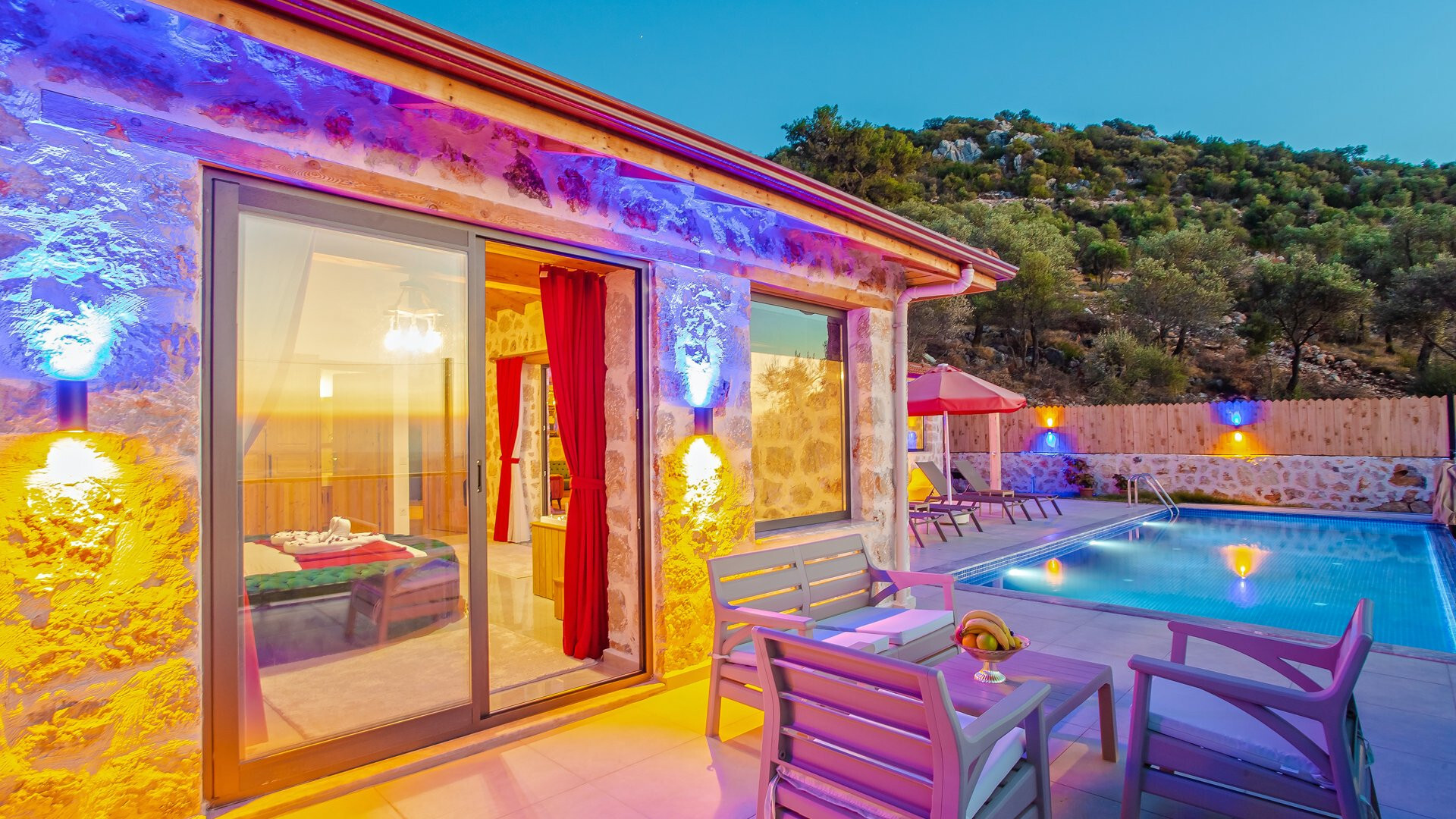 VBK15390 Villa Booking