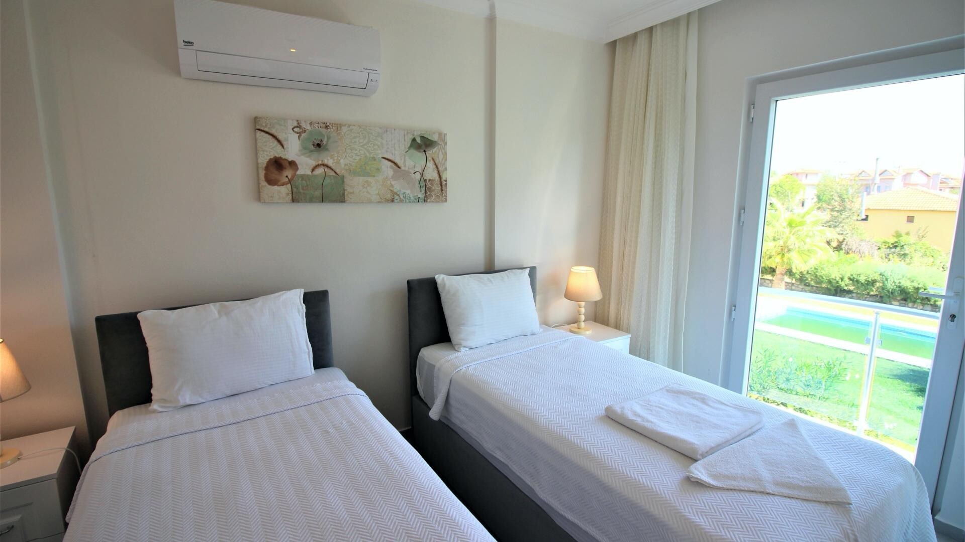 VBK56443 Villa Booking