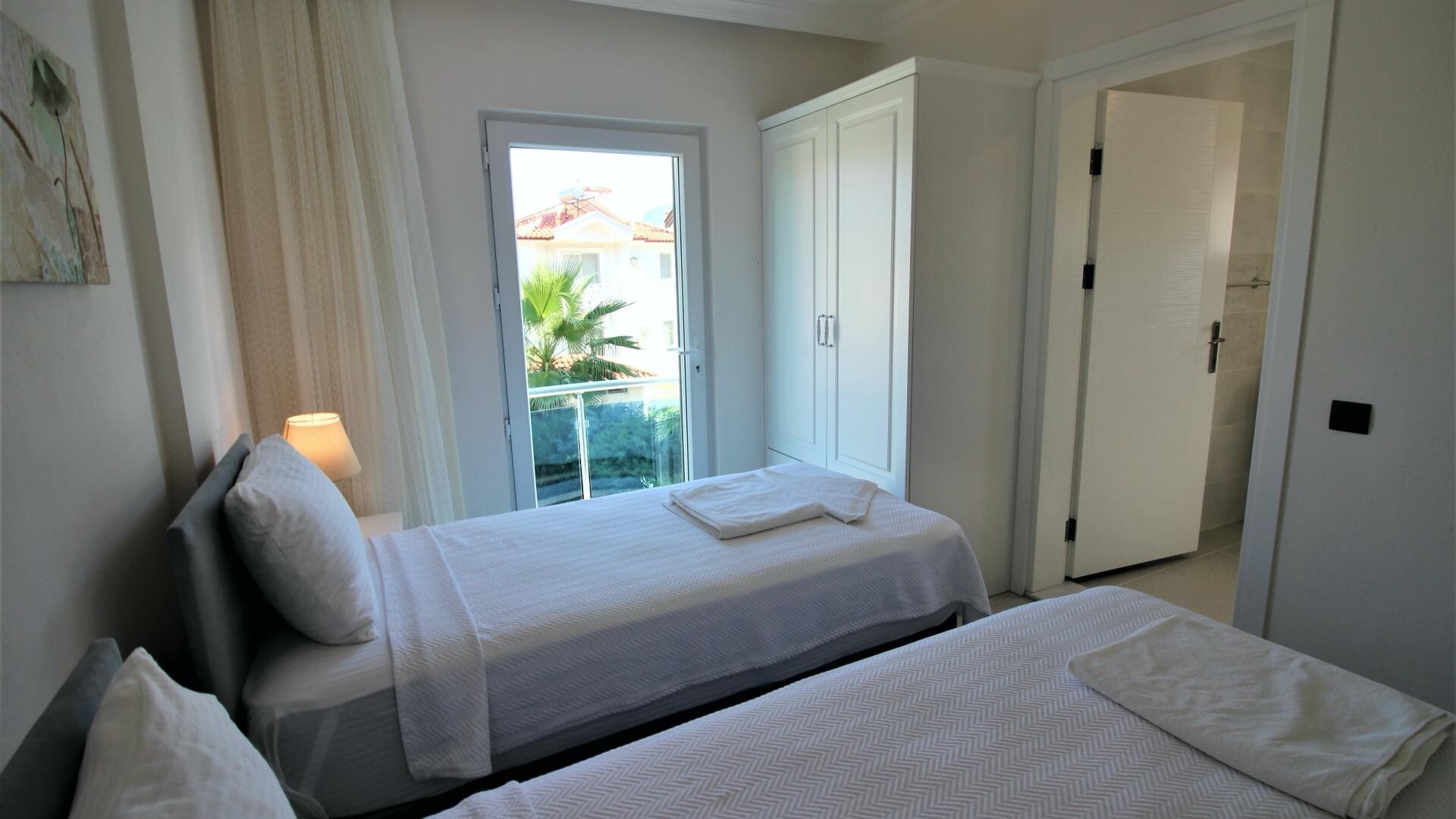 VBK56443 Villa Booking