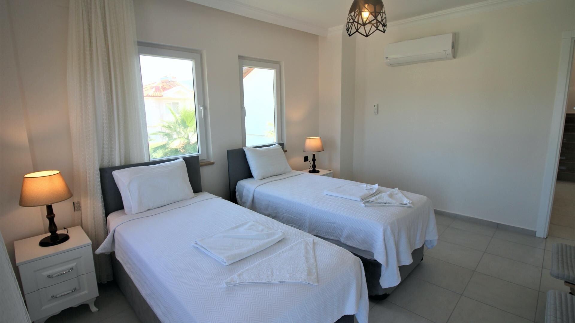 VBK56443 Villa Booking