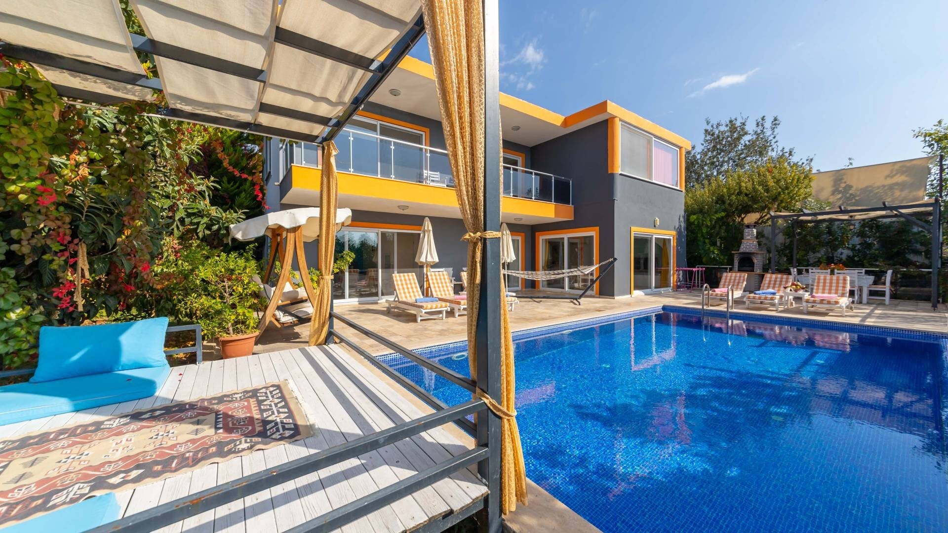VBK51111 Villa Booking