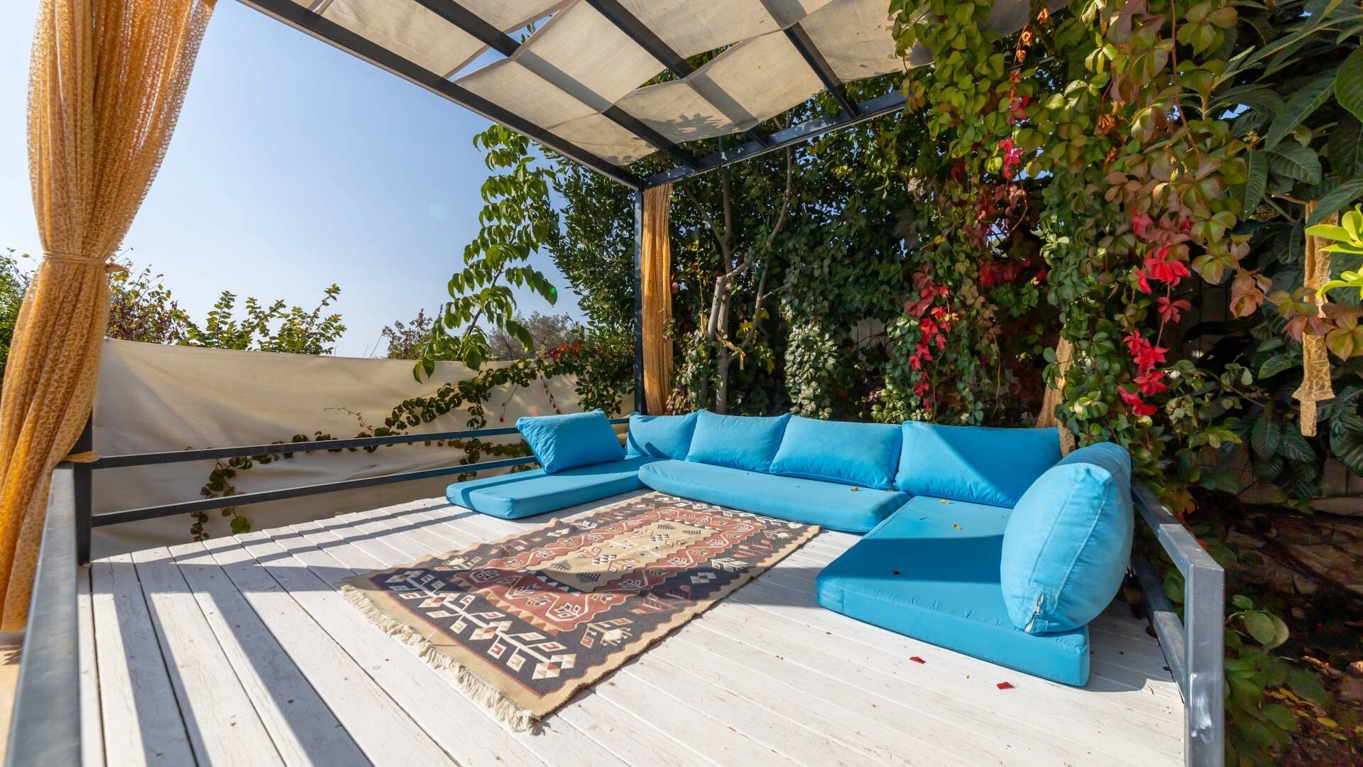 VBK51111 Villa Booking