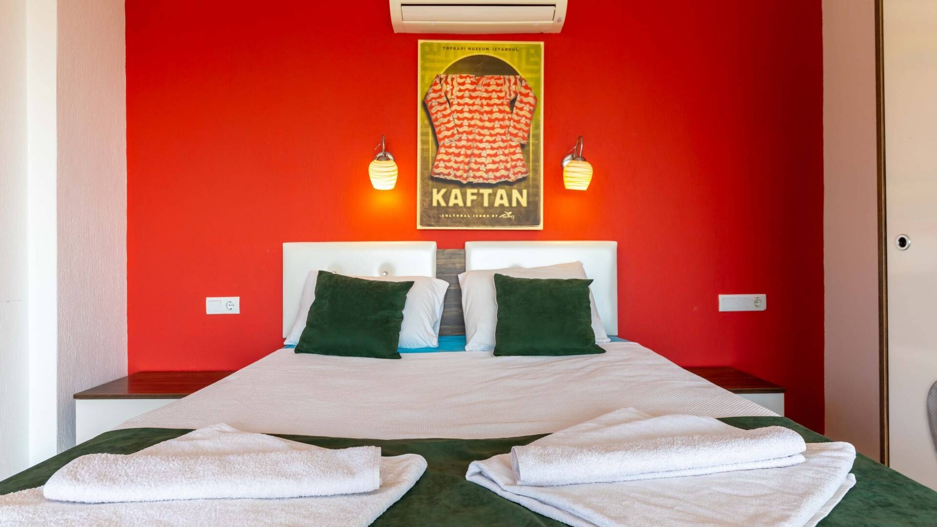 VBK51111 Villa Booking