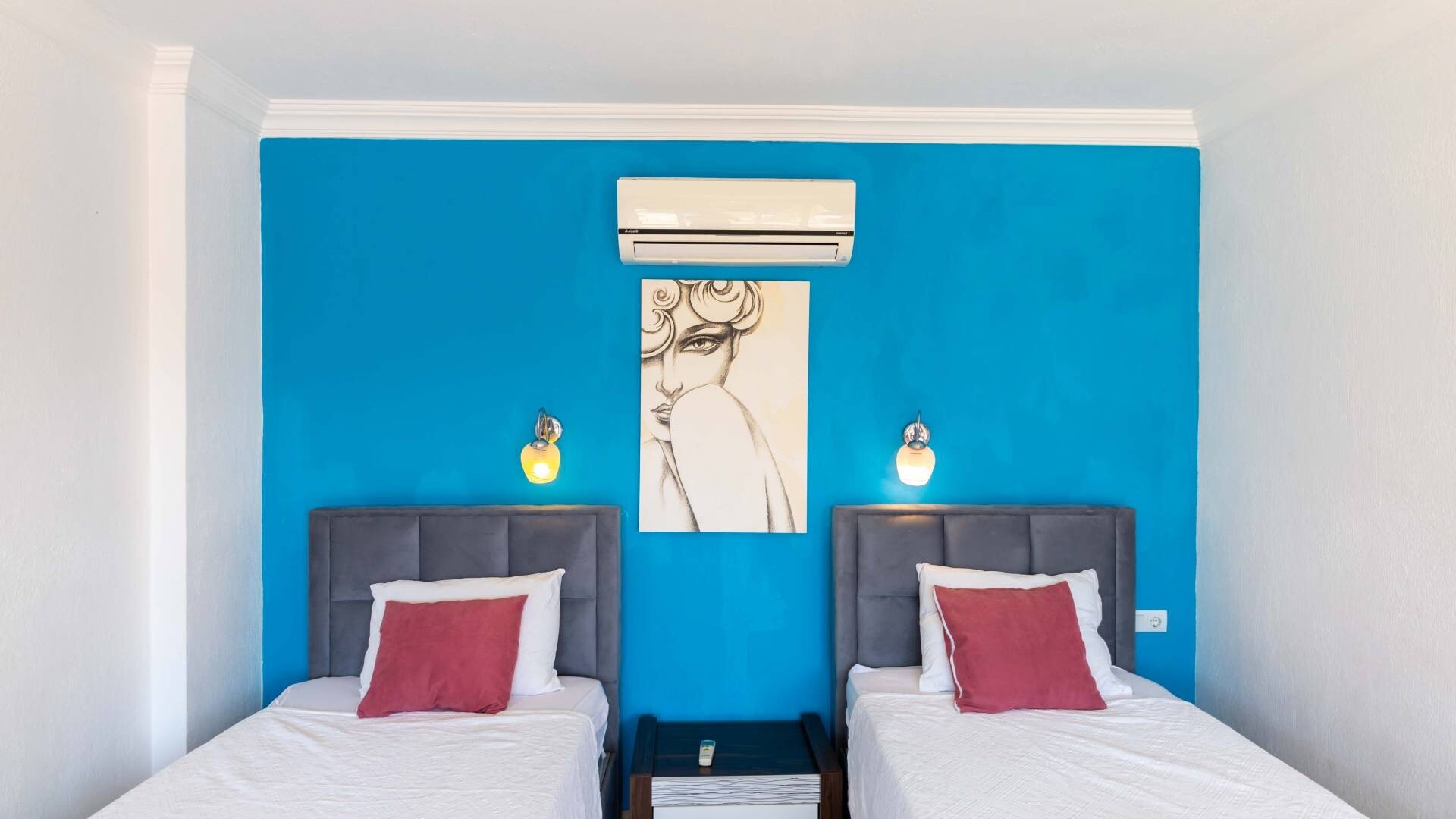 VBK51111 Villa Booking