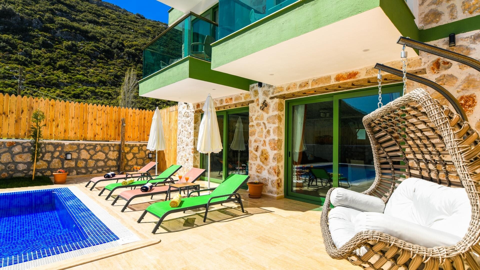 VBK70425 Villa Booking