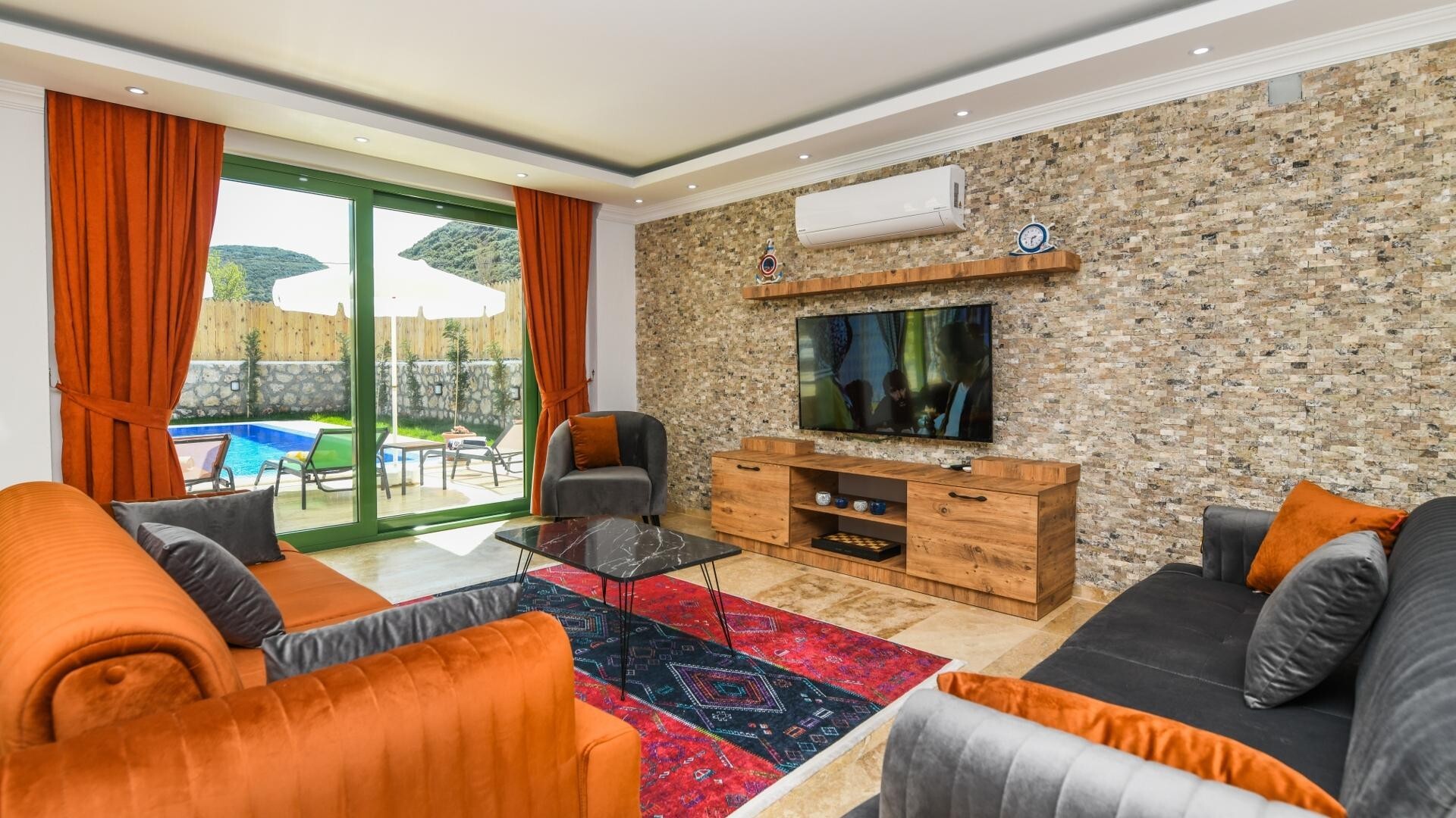 VBK70425 Villa Booking