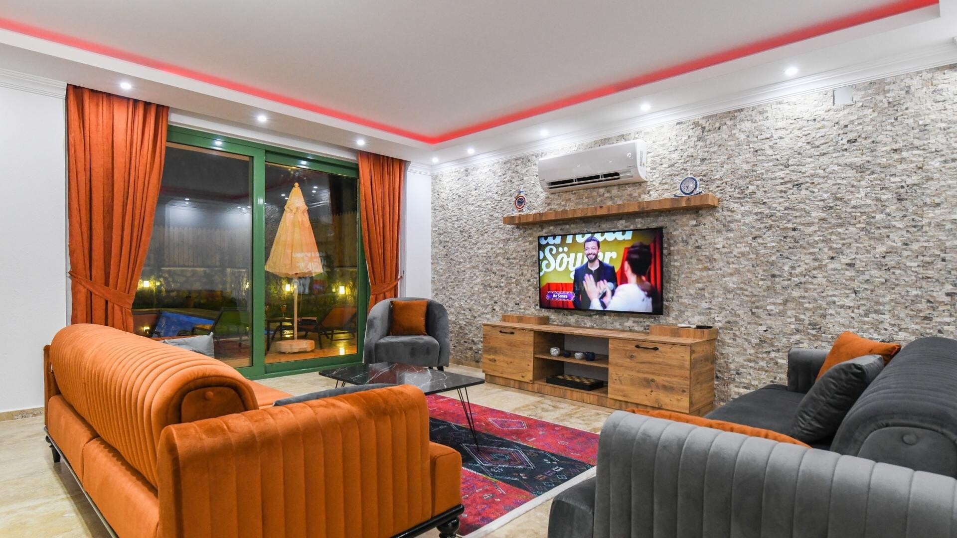 VBK70425 Villa Booking