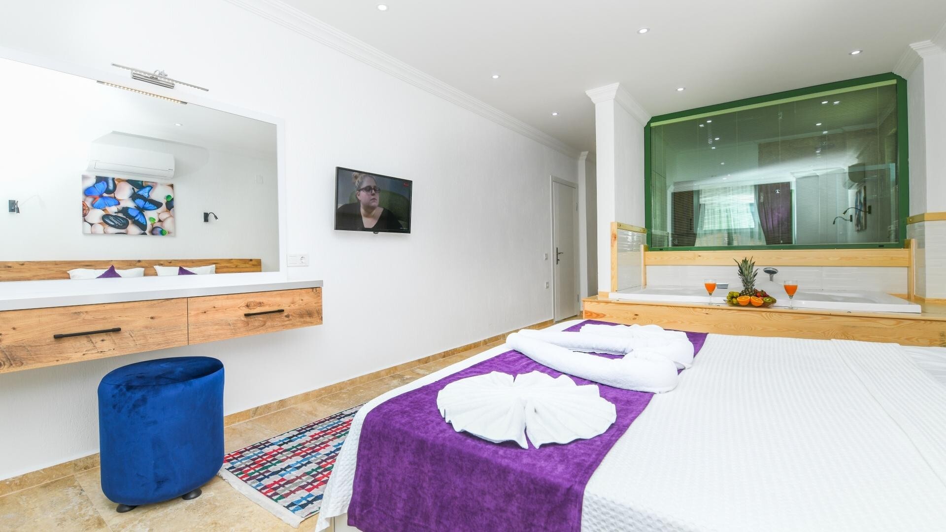 VBK70425 Villa Booking