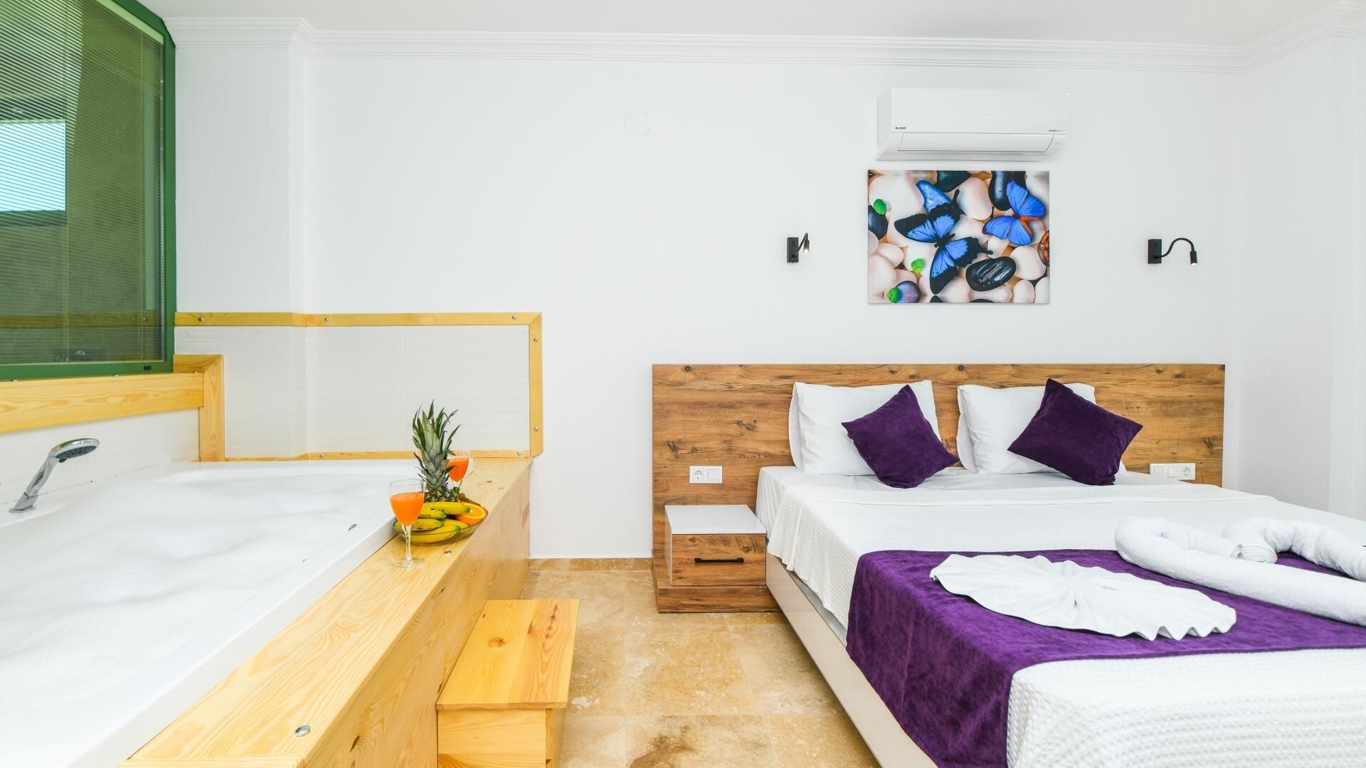 VBK70425 Villa Booking