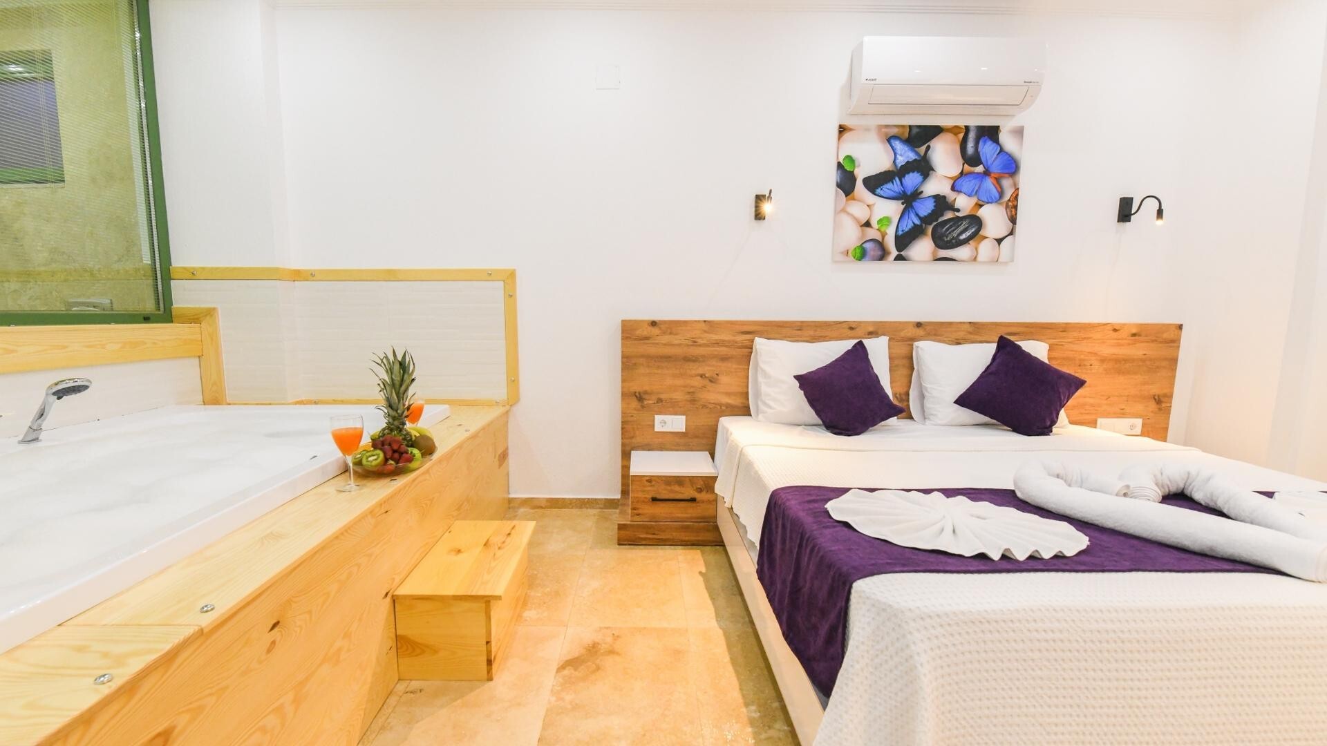 VBK70425 Villa Booking