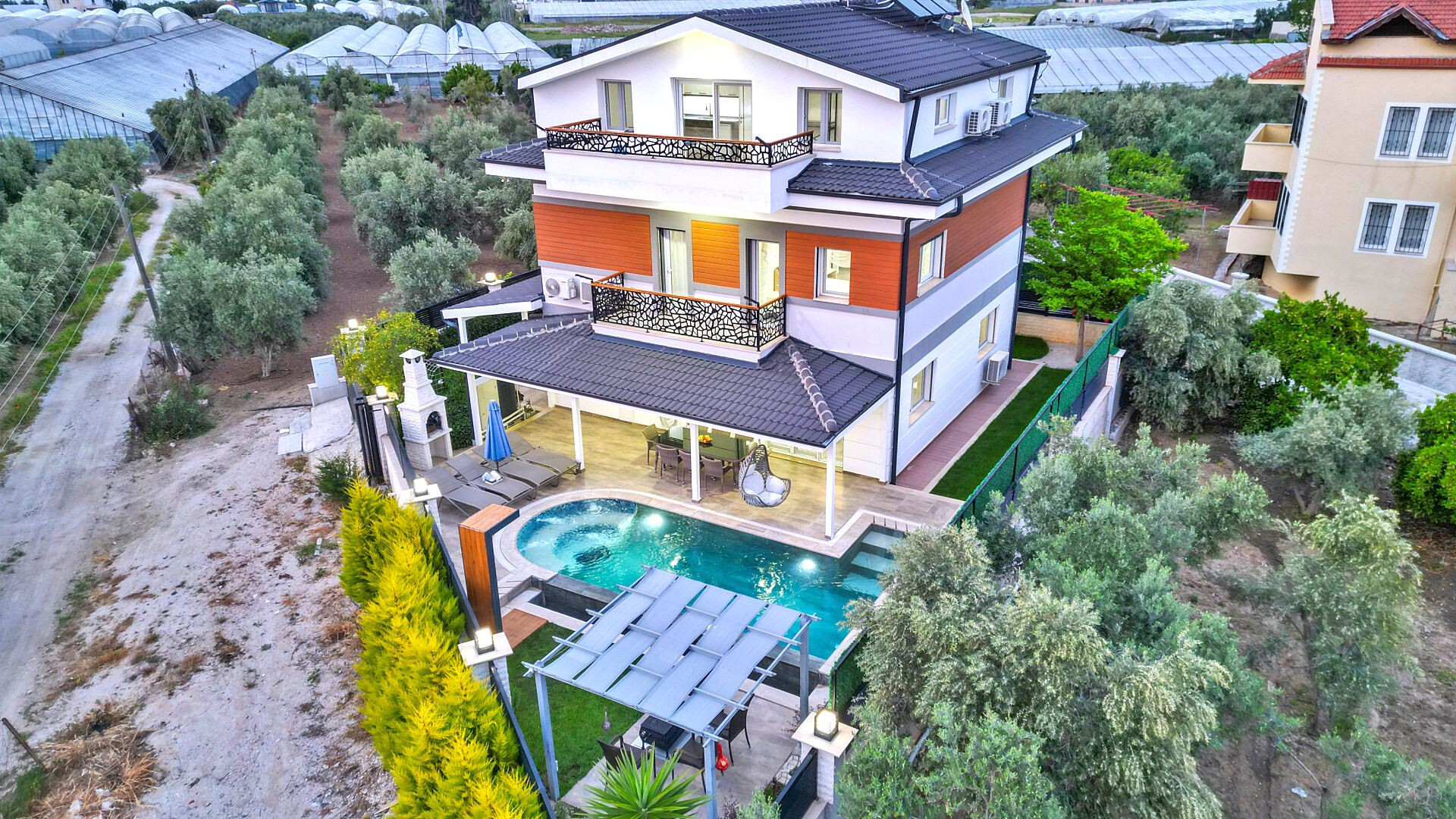 VBK47712 Villa Booking