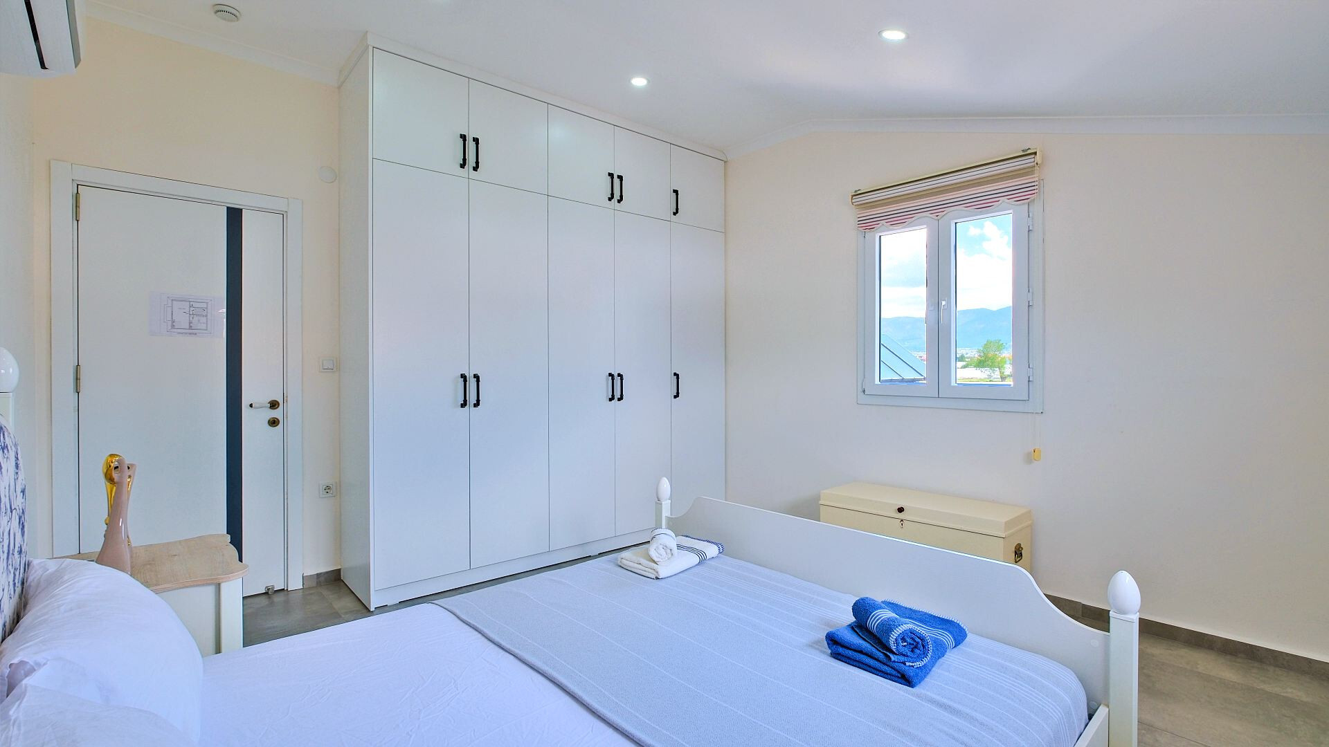 VBK47712 Villa Booking