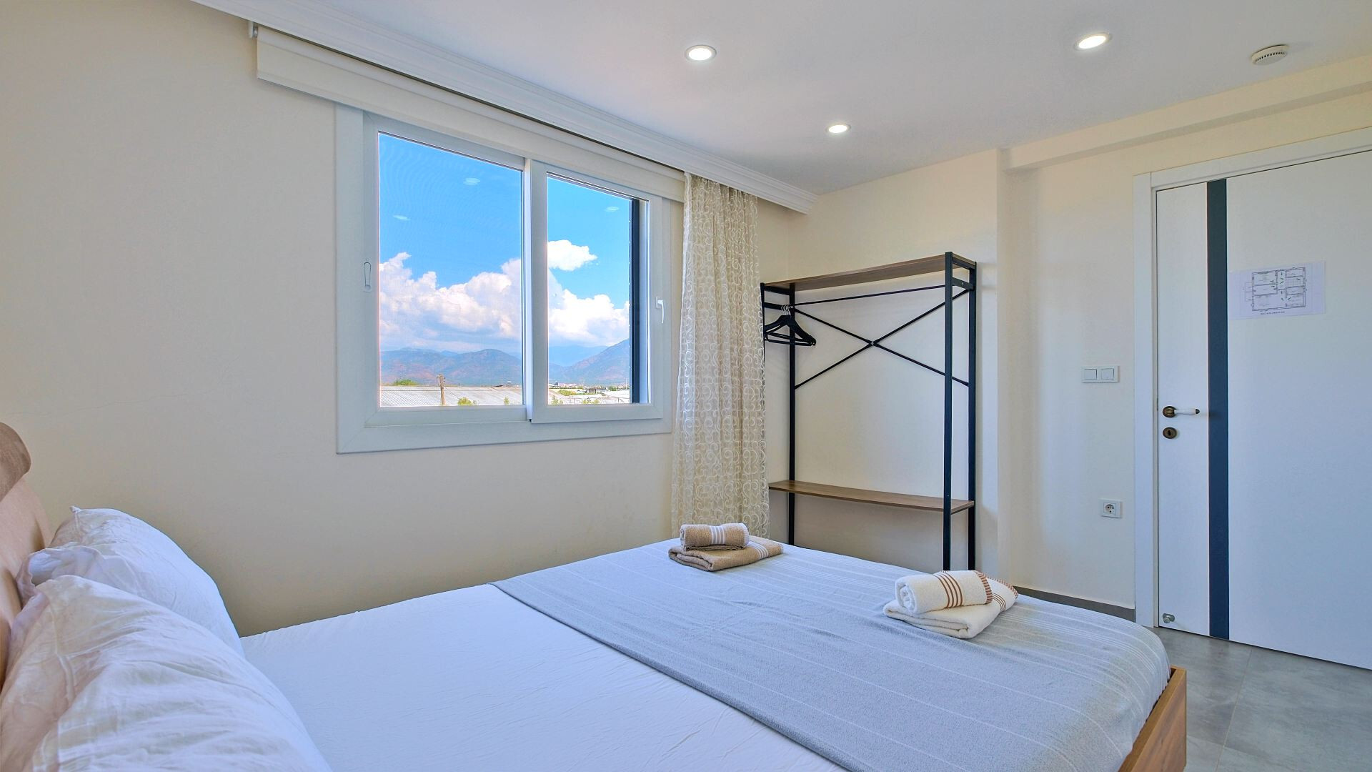 VBK47712 Villa Booking