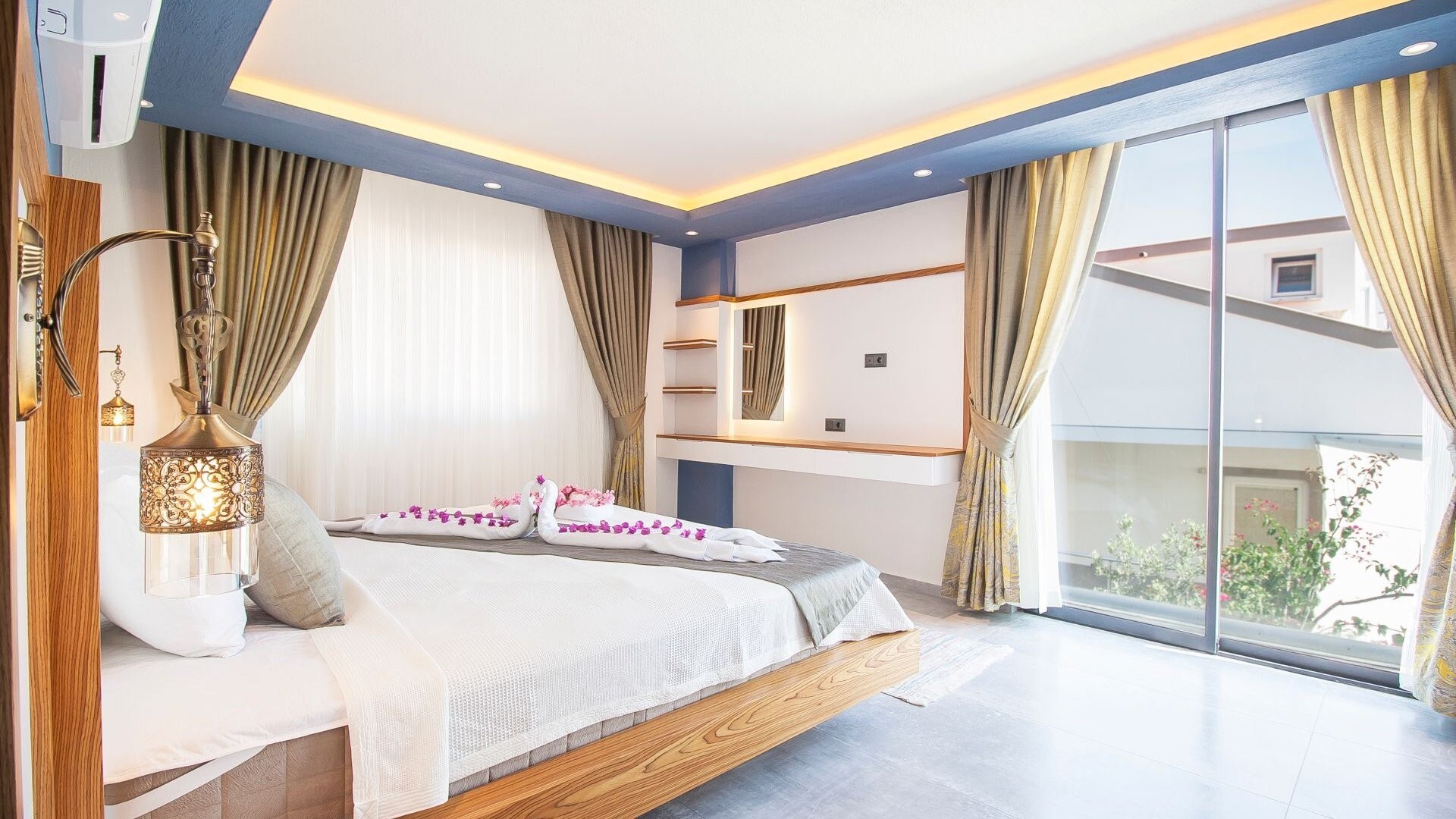 VBK87558 Villa Booking