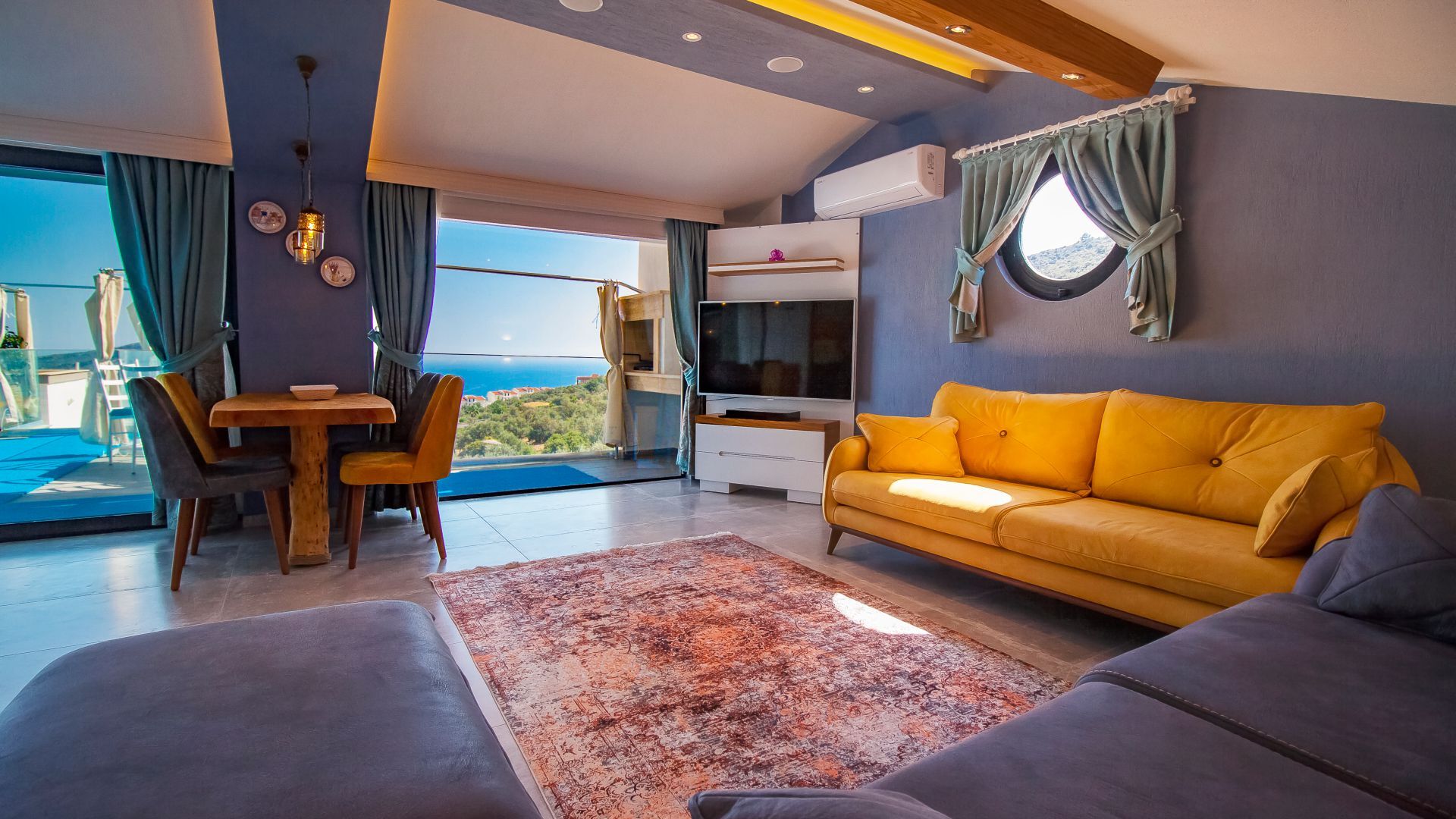 VBK87558 Villa Booking