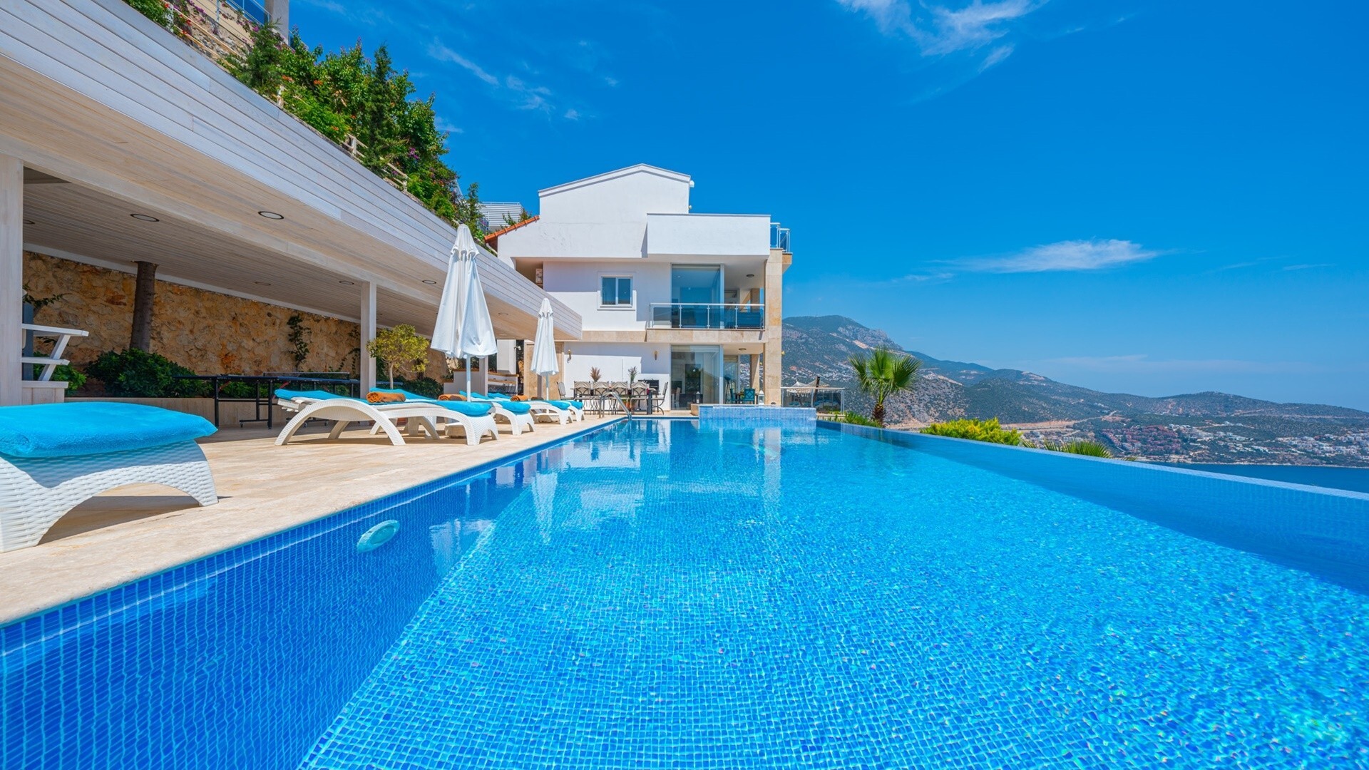 VBK80150 Villa Booking