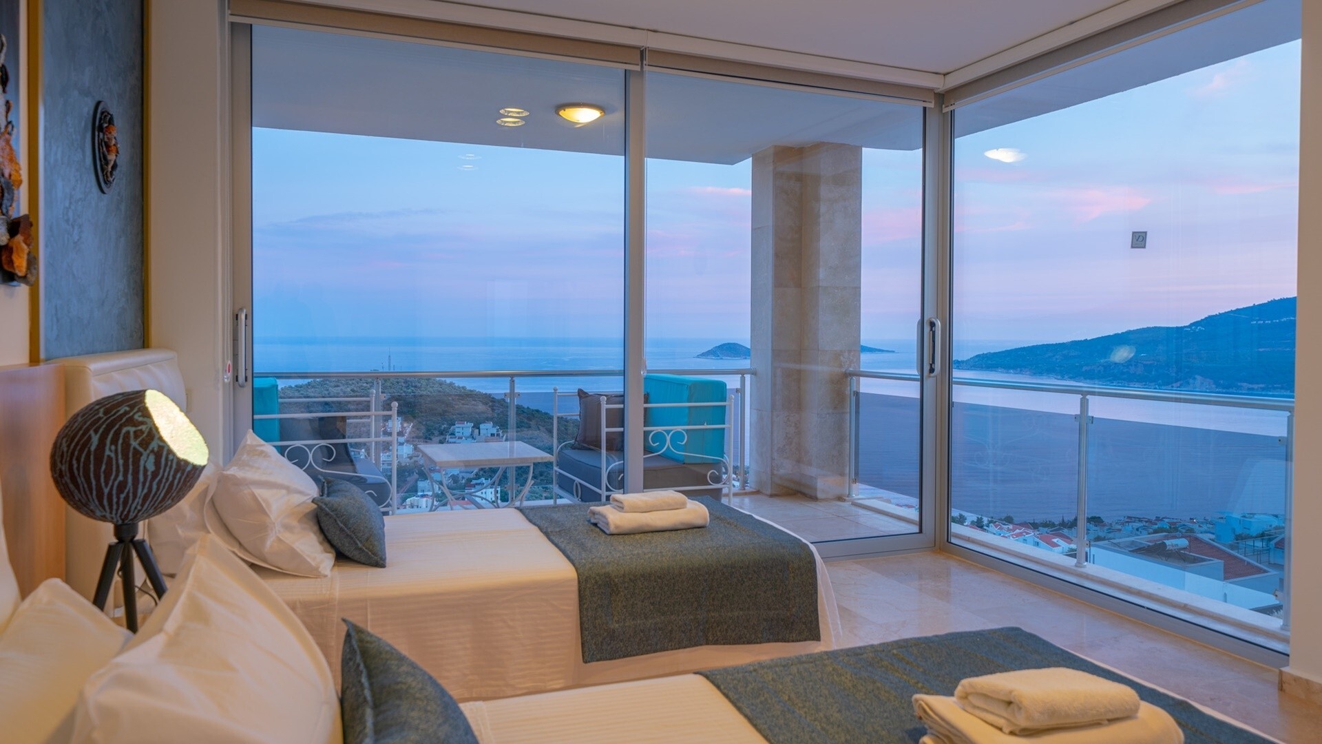 VBK80150 Villa Booking