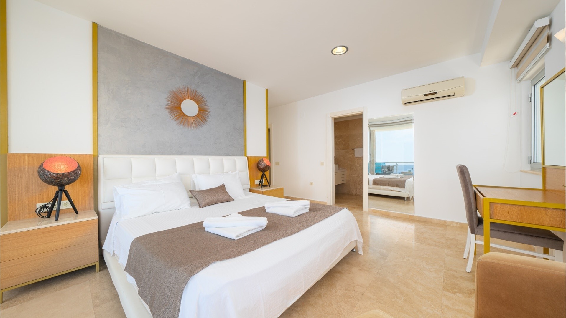 VBK80150 Villa Booking