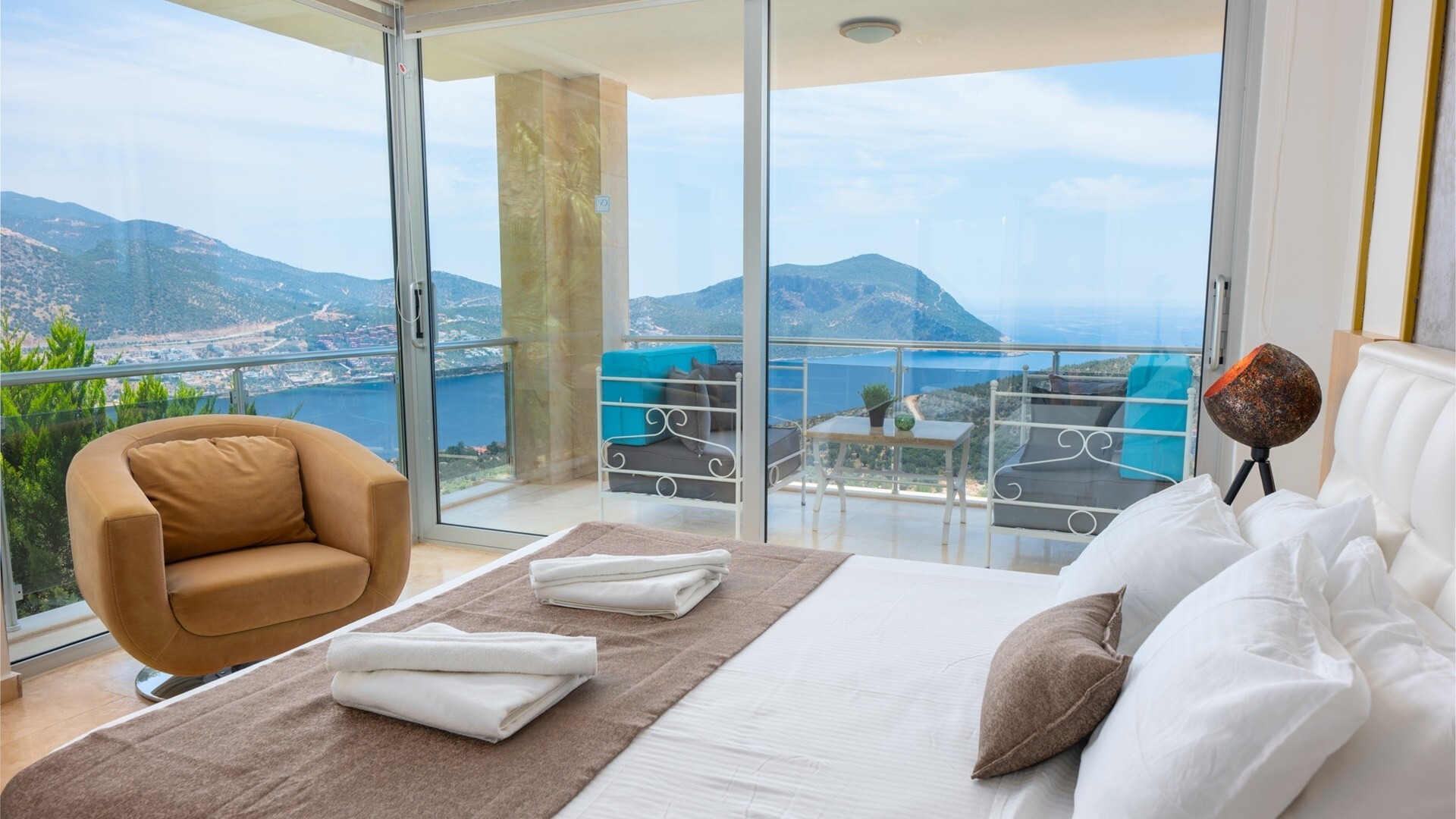 VBK80150 Villa Booking