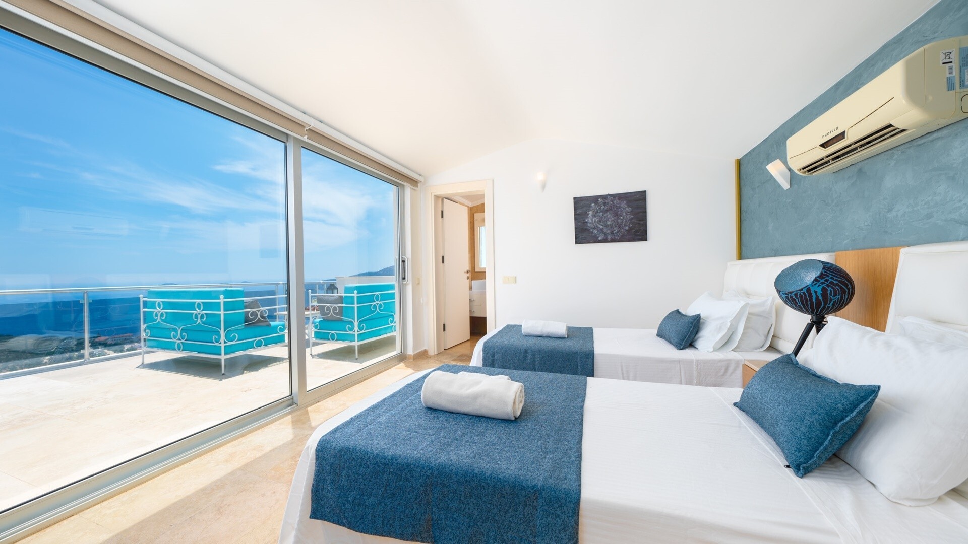 VBK80150 Villa Booking
