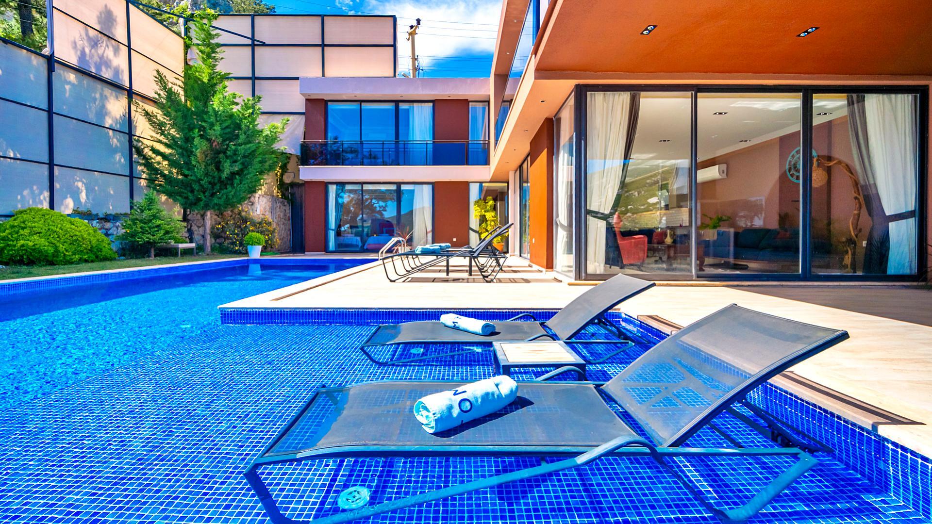 VBK54537 Villa Booking