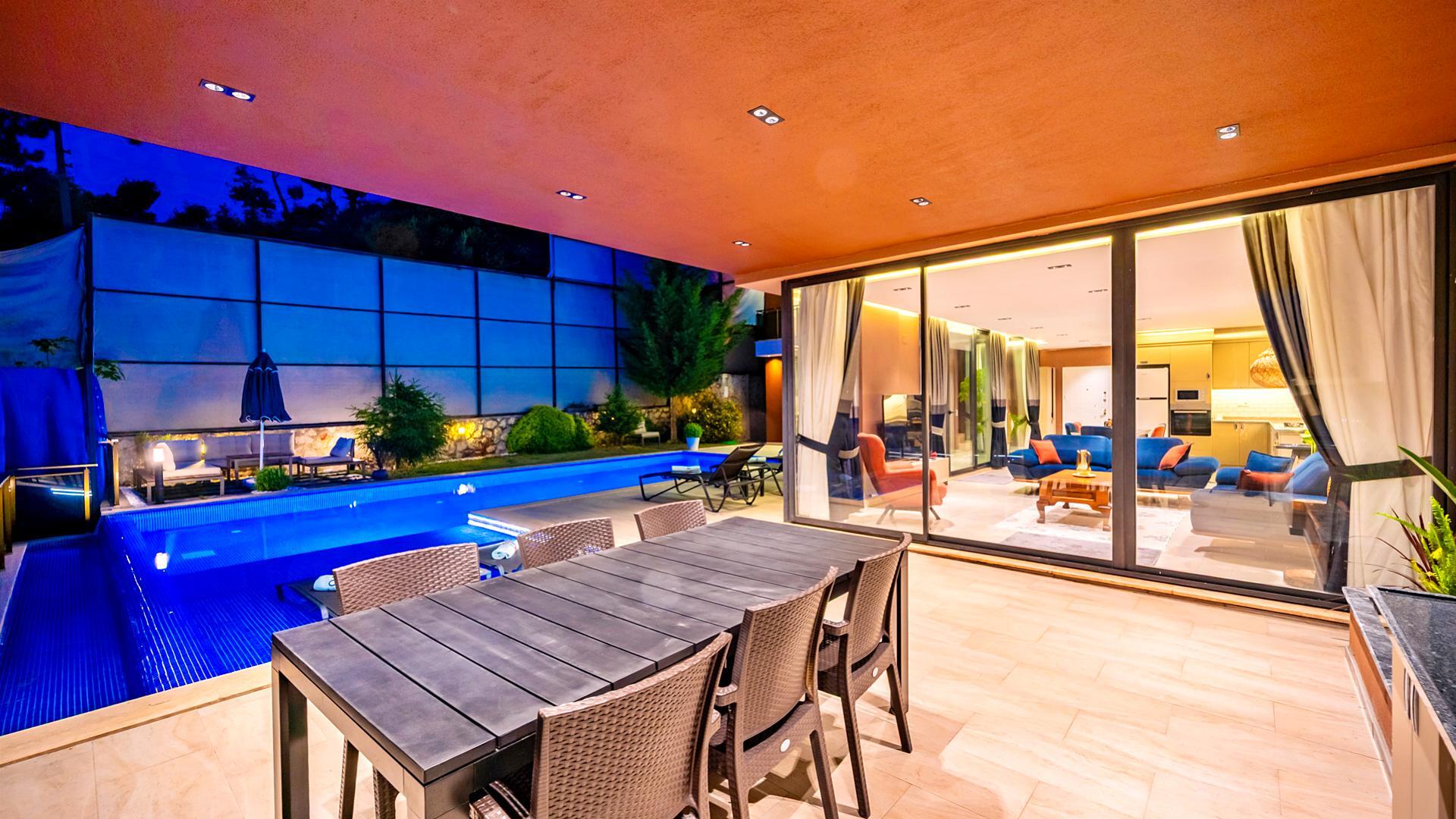 VBK54537 Villa Booking
