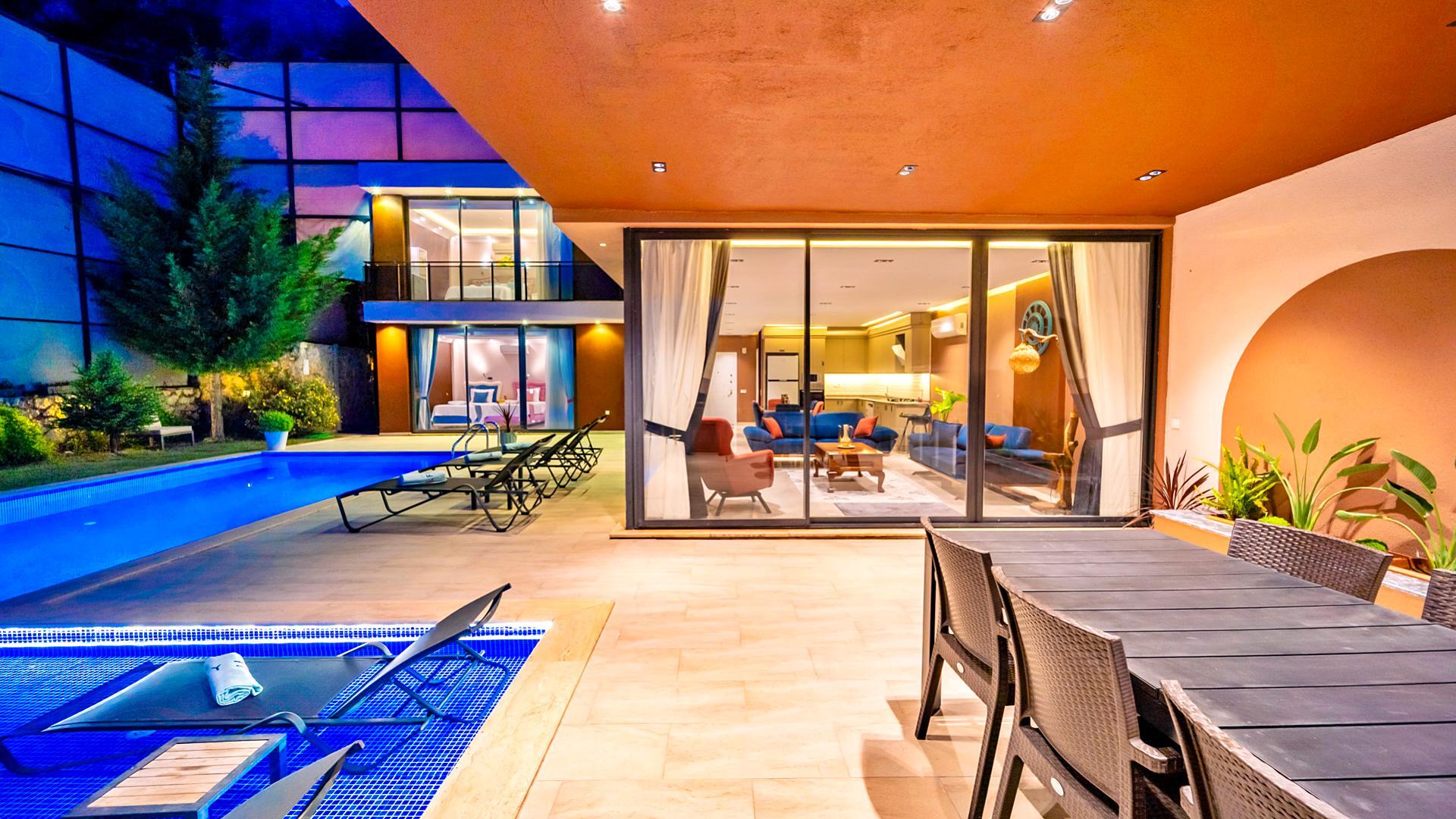 VBK54537 Villa Booking