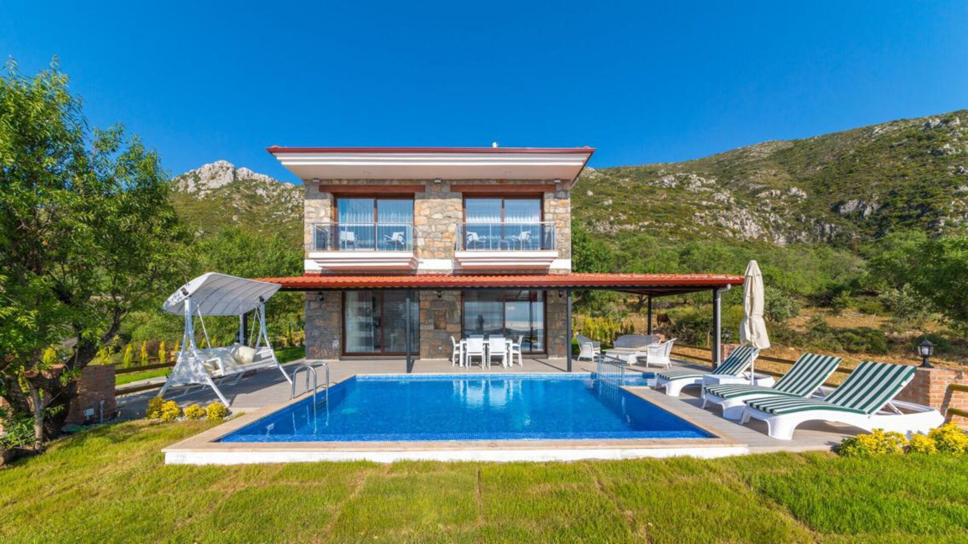 VBK90021 Villa Booking