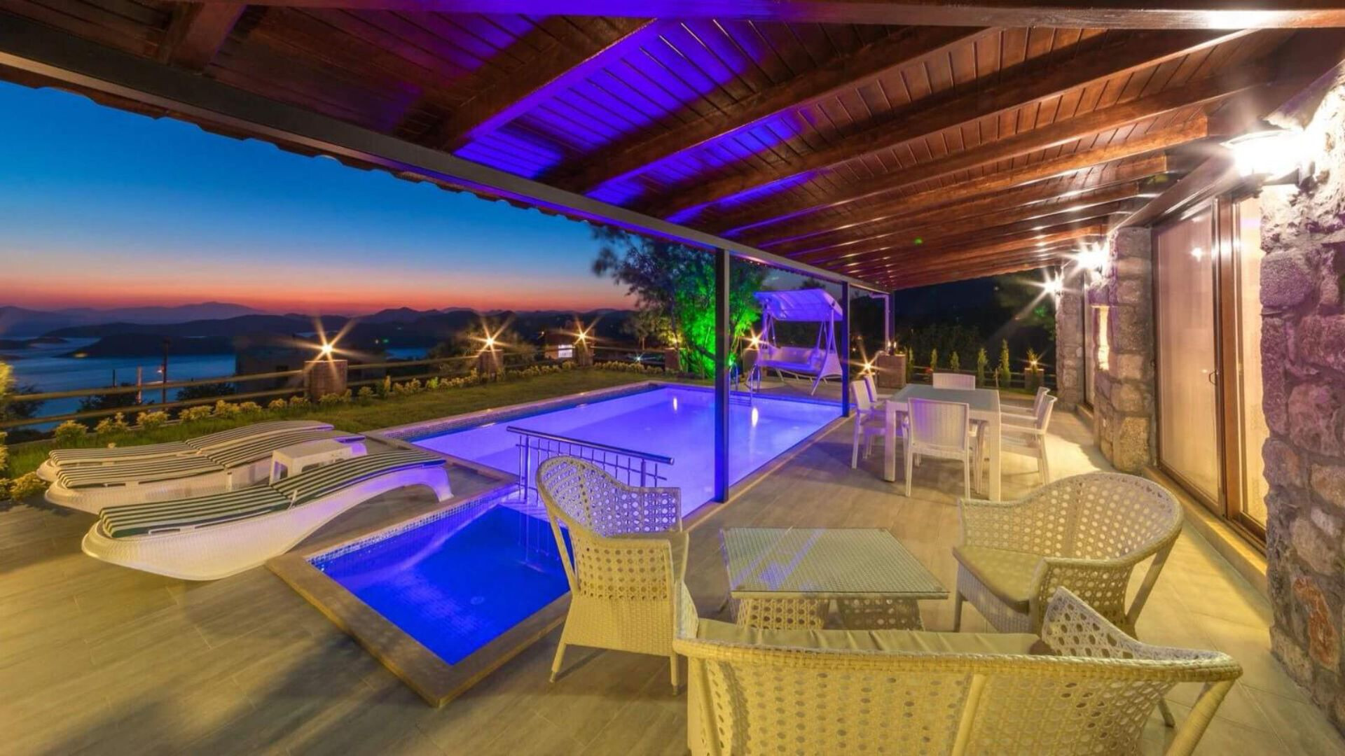 VBK90021 Villa Booking