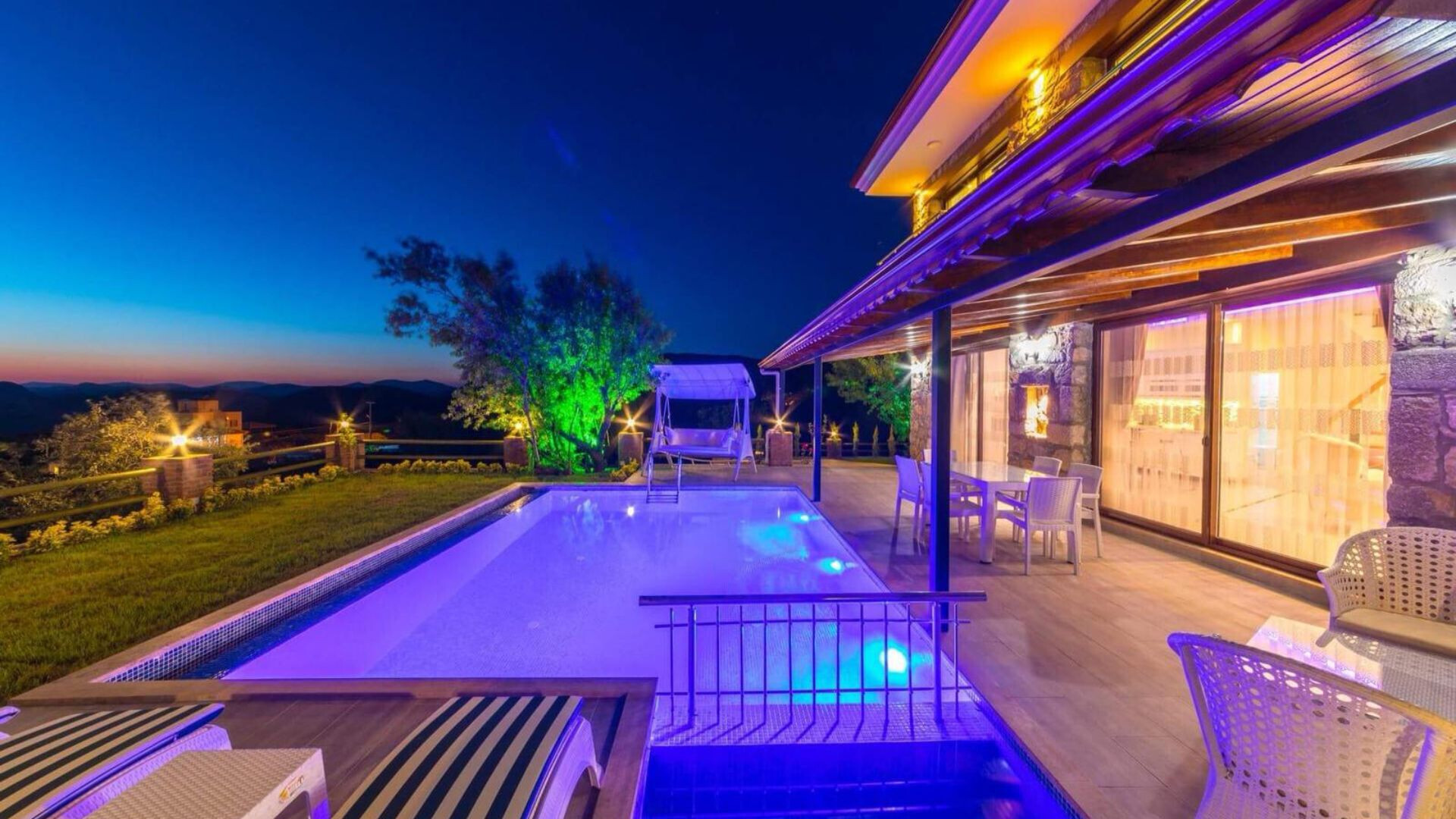 VBK90021 Villa Booking