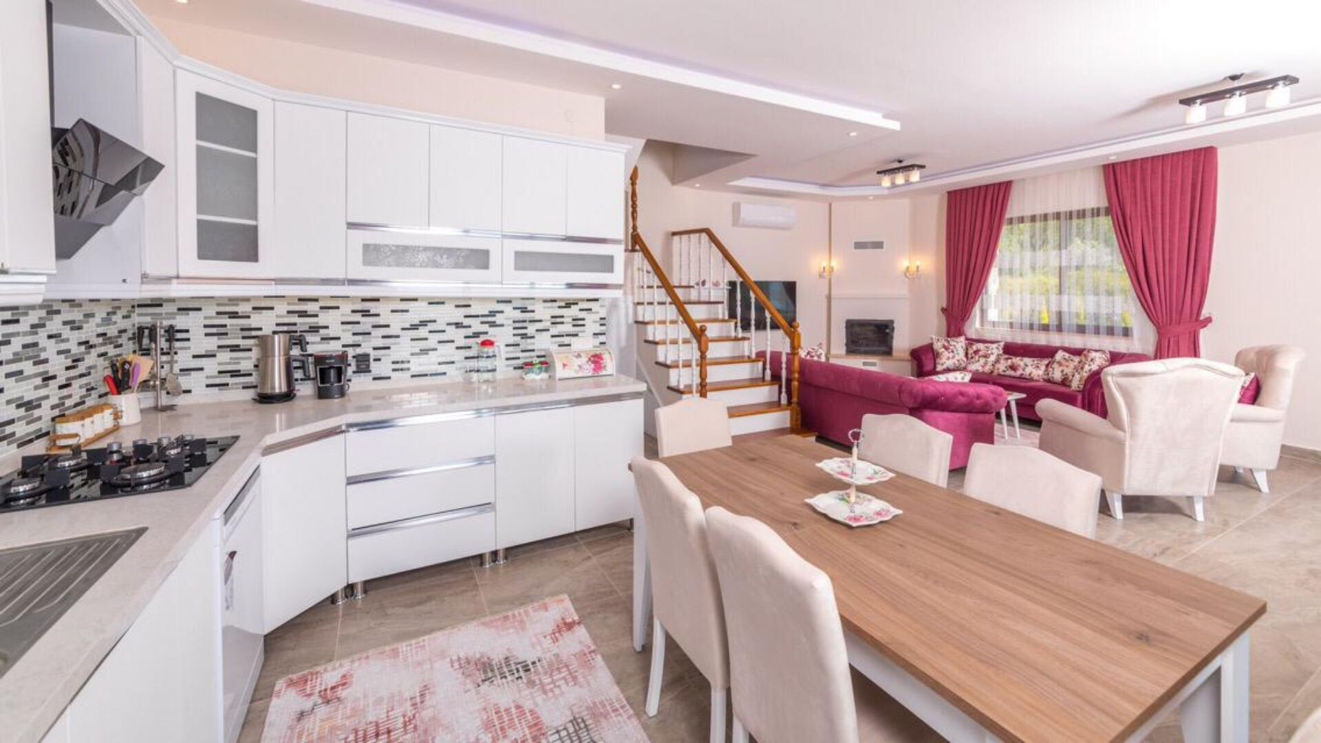 VBK90021 Villa Booking