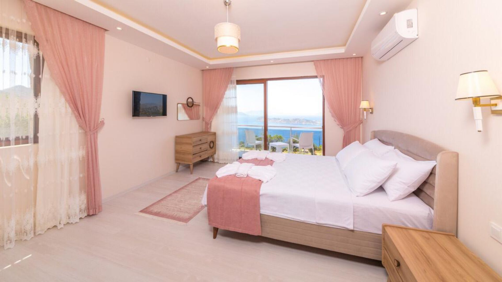 VBK90021 Villa Booking