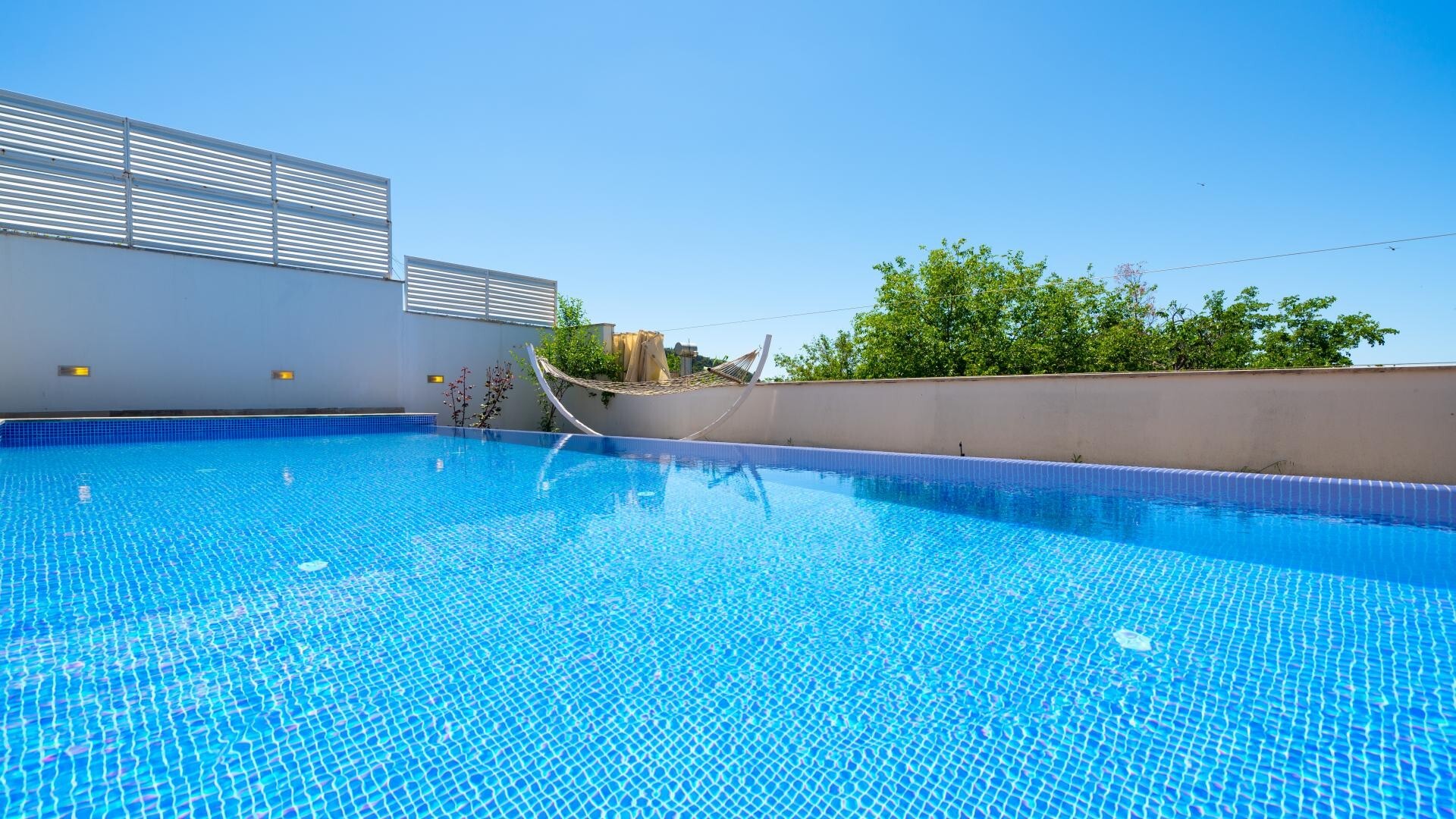 VBK76258 Villa Booking