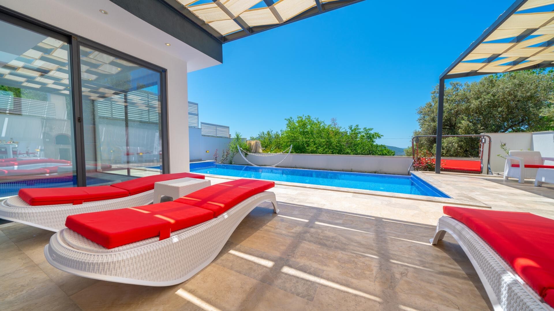 VBK76258 Villa Booking