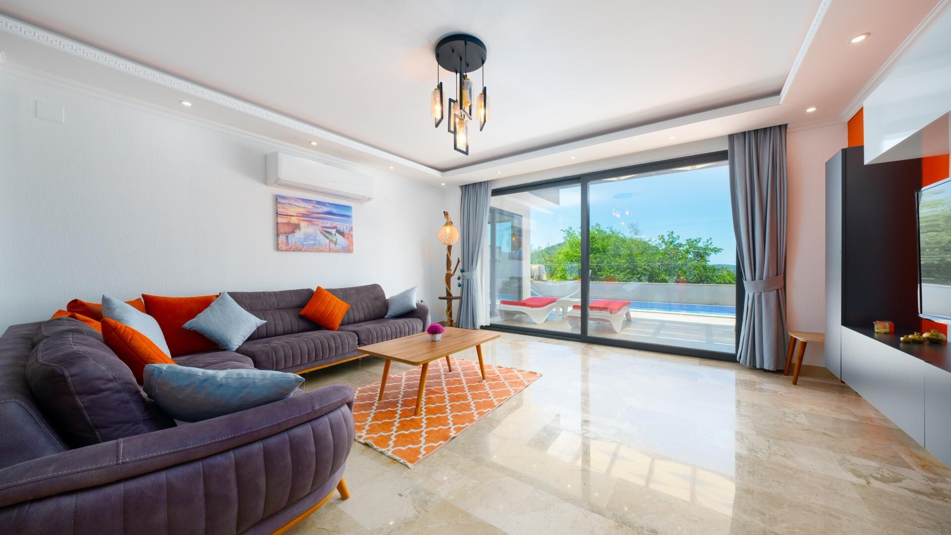 VBK76258 Villa Booking