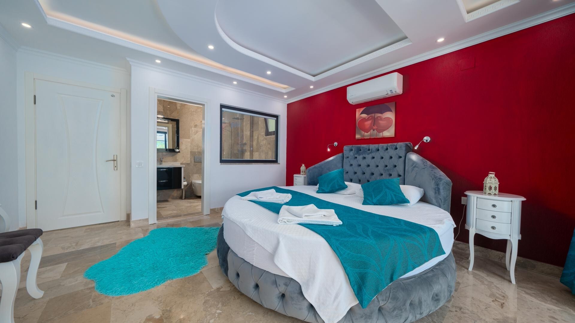 VBK76258 Villa Booking