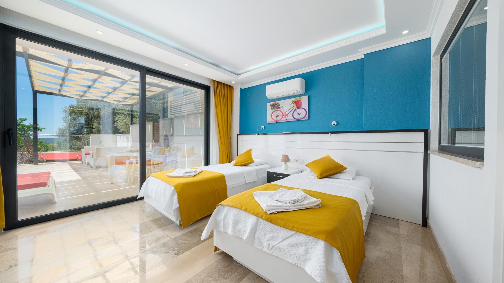 VBK76258 Villa Booking