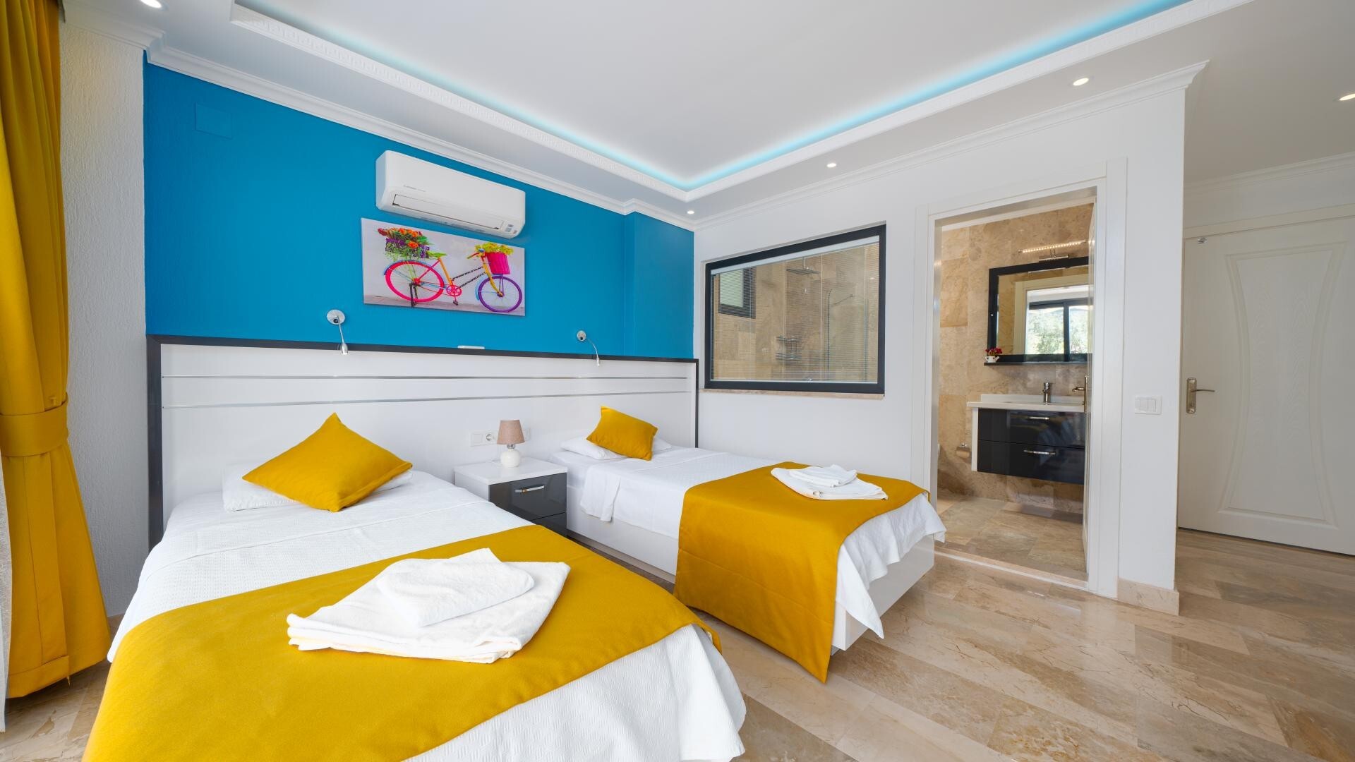 VBK76258 Villa Booking