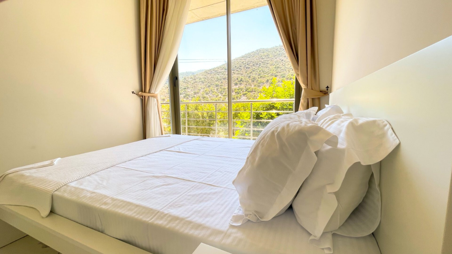 VBK65486 Villa Booking