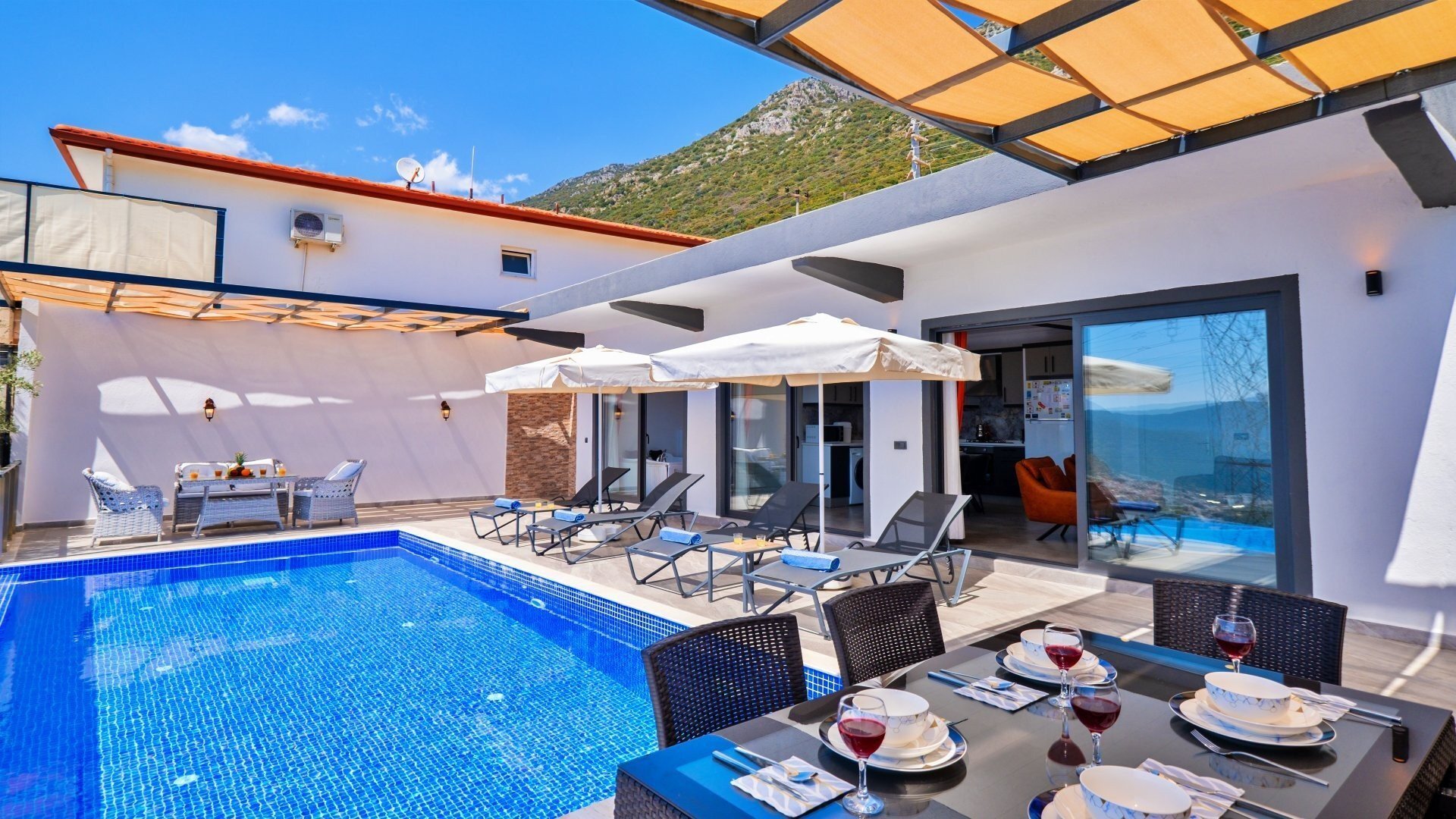 VBK52747 Villa Booking