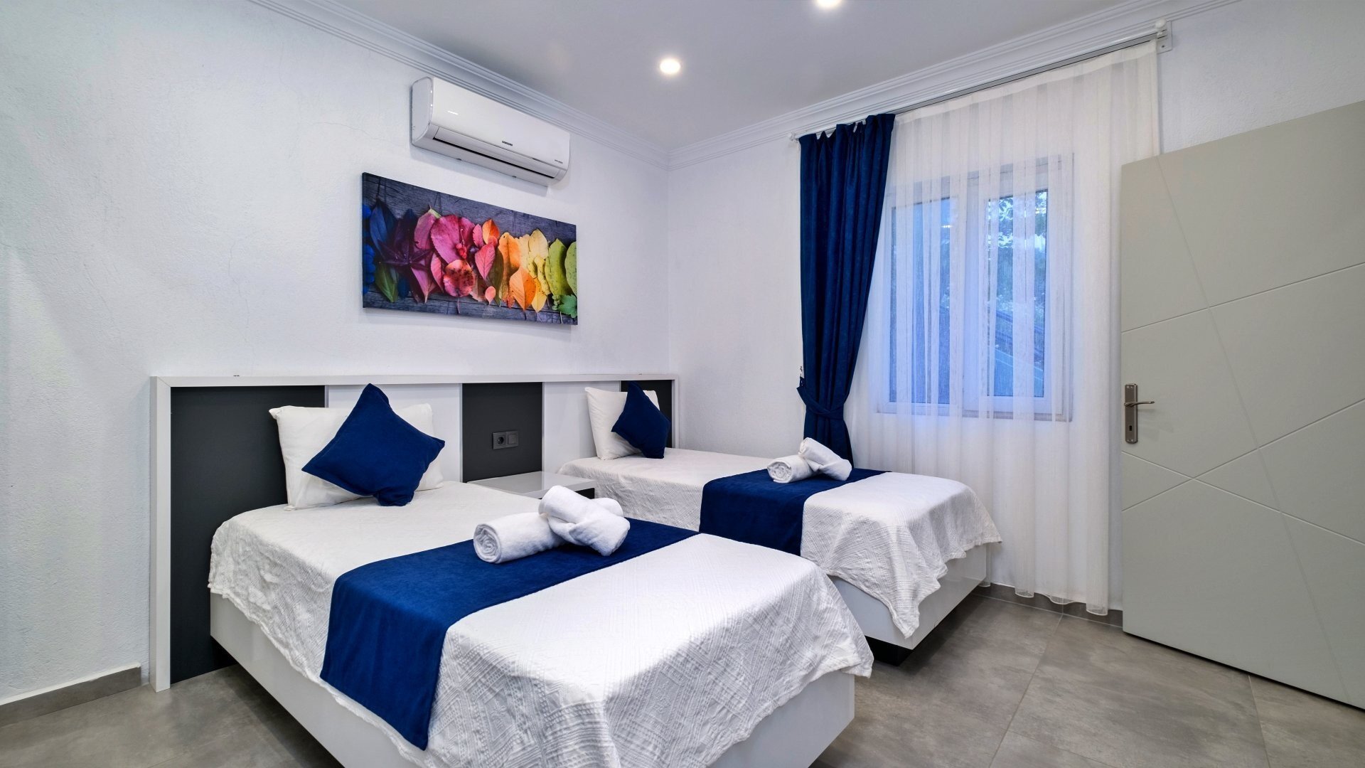 VBK52747 Villa Booking