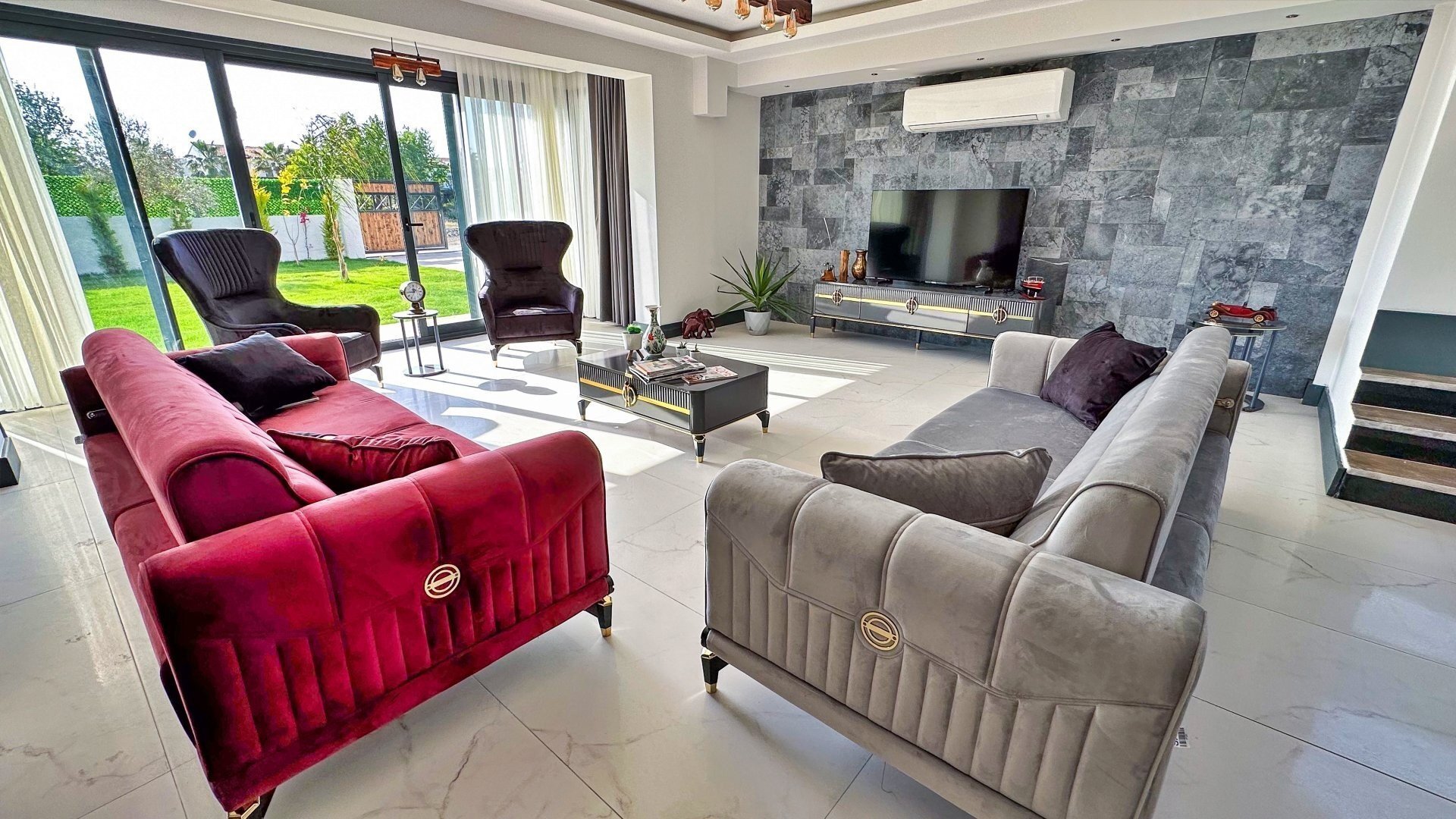 VBK87748 Villa Booking