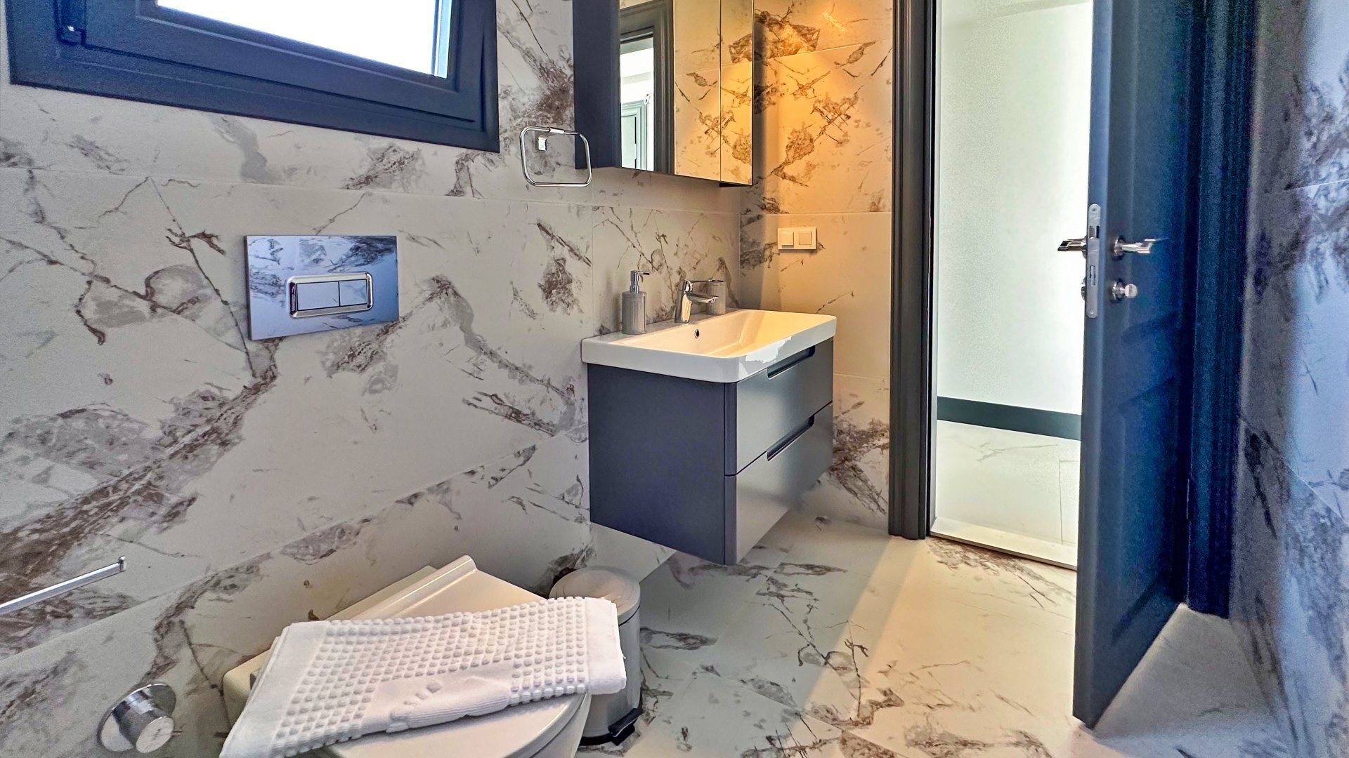 VBK87748 Villa Booking
