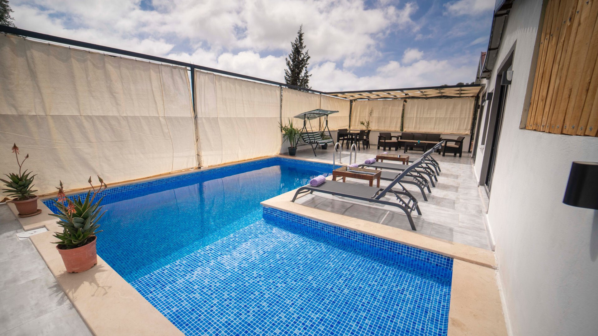 VBK34591 Villa Booking