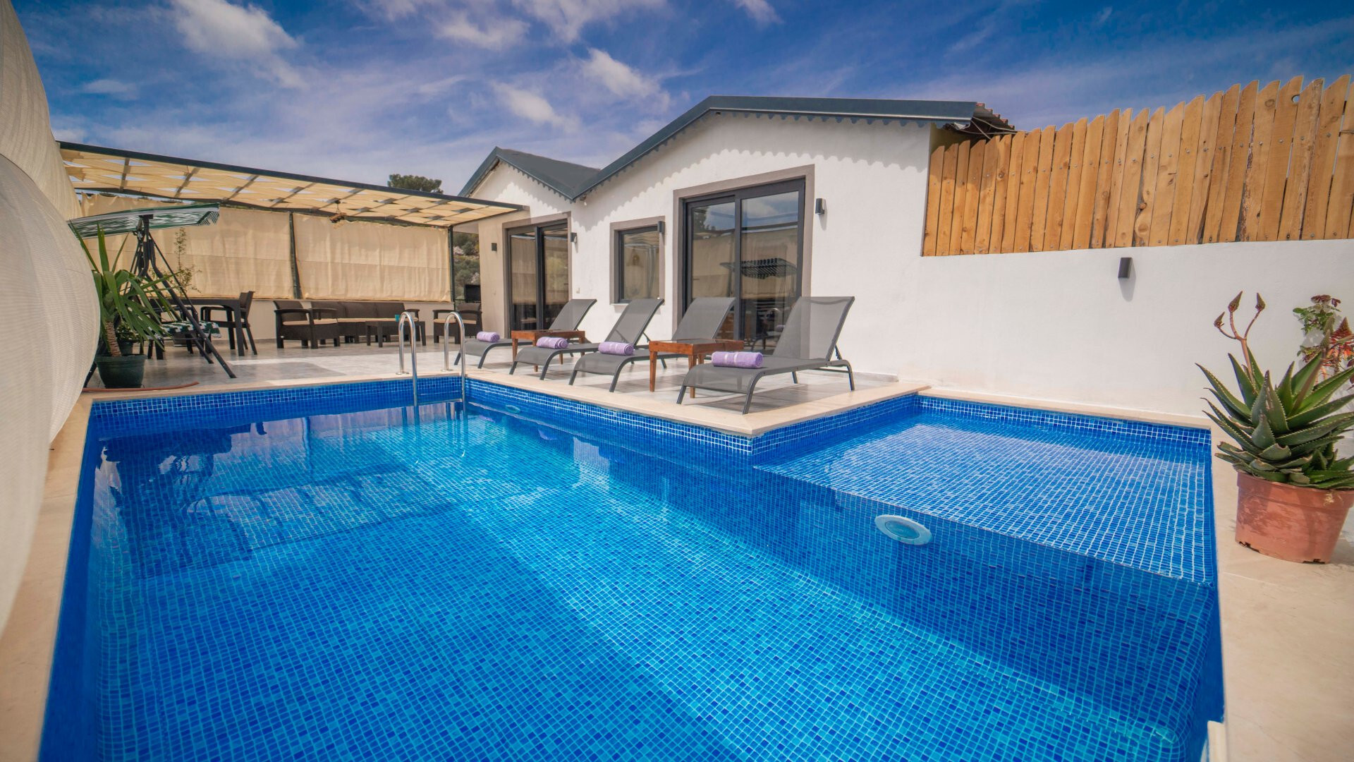 VBK34591 Villa Booking