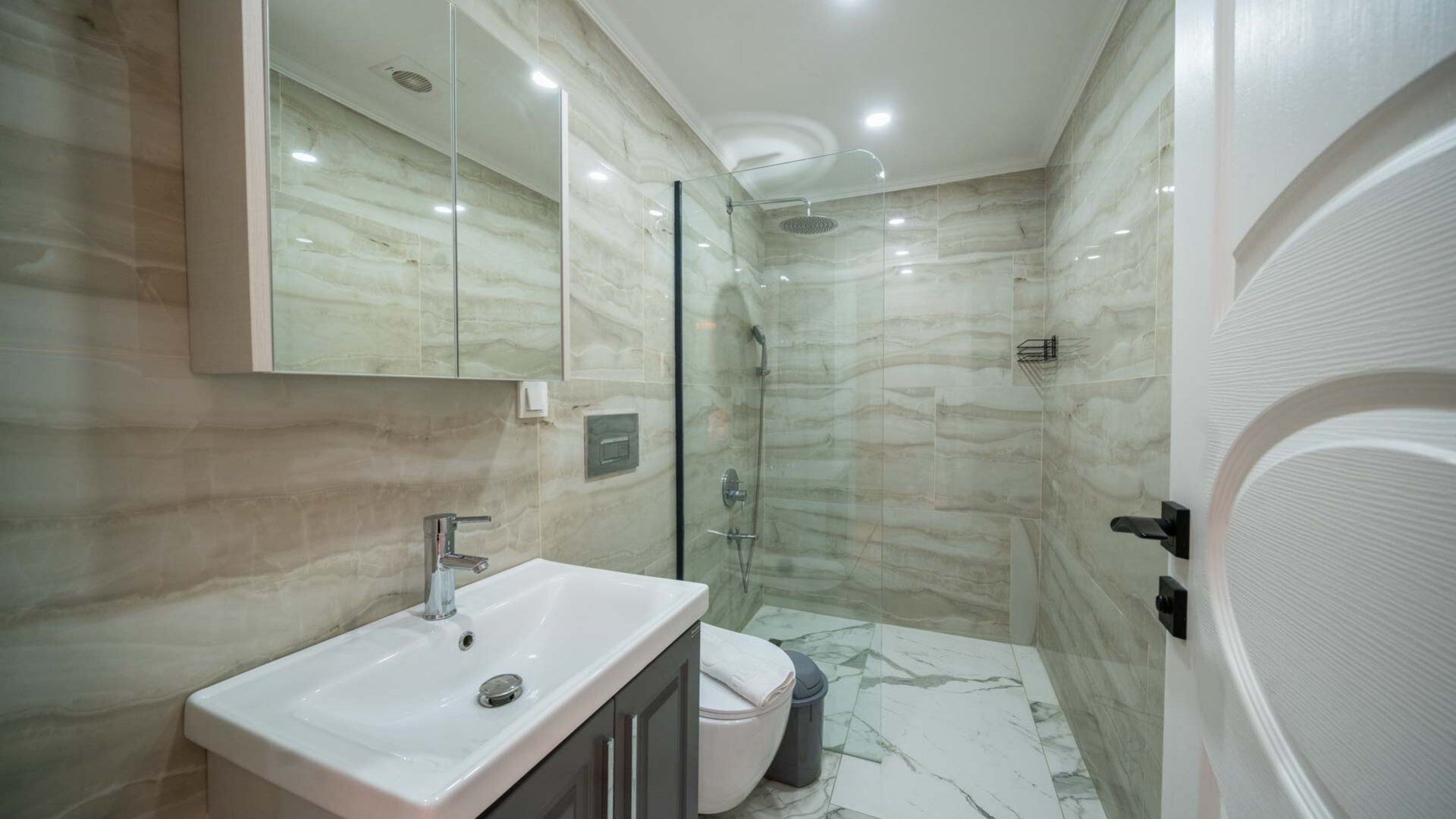 VBK78912 Villa Booking