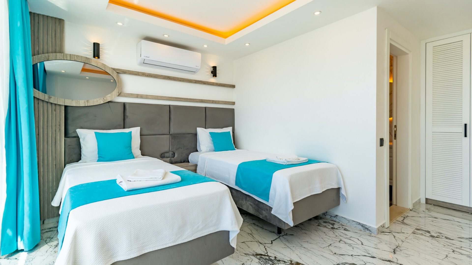 VBK45534 Villa Booking