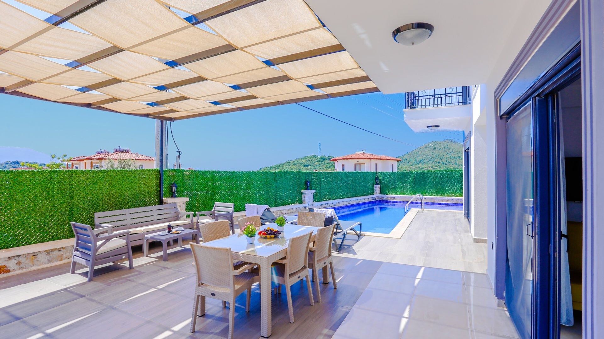 VBK24375 Villa Booking