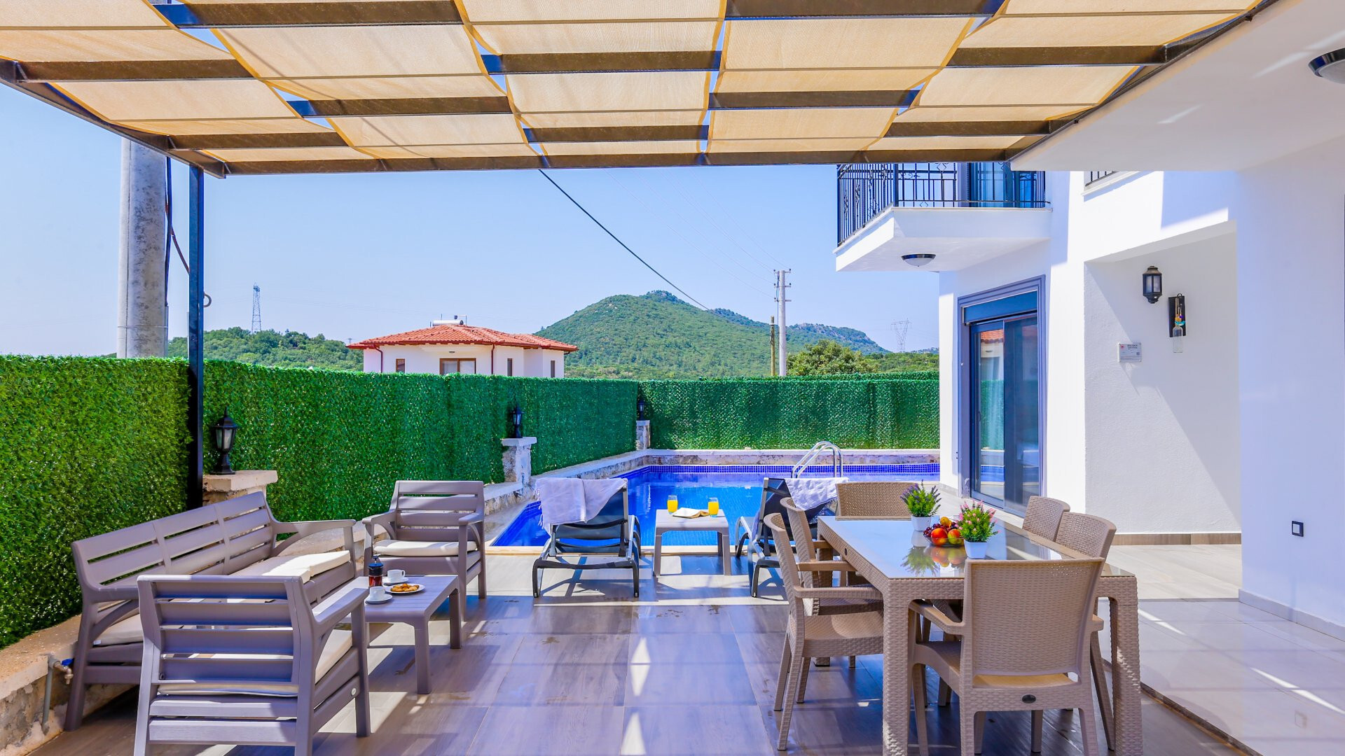 VBK24375 Villa Booking